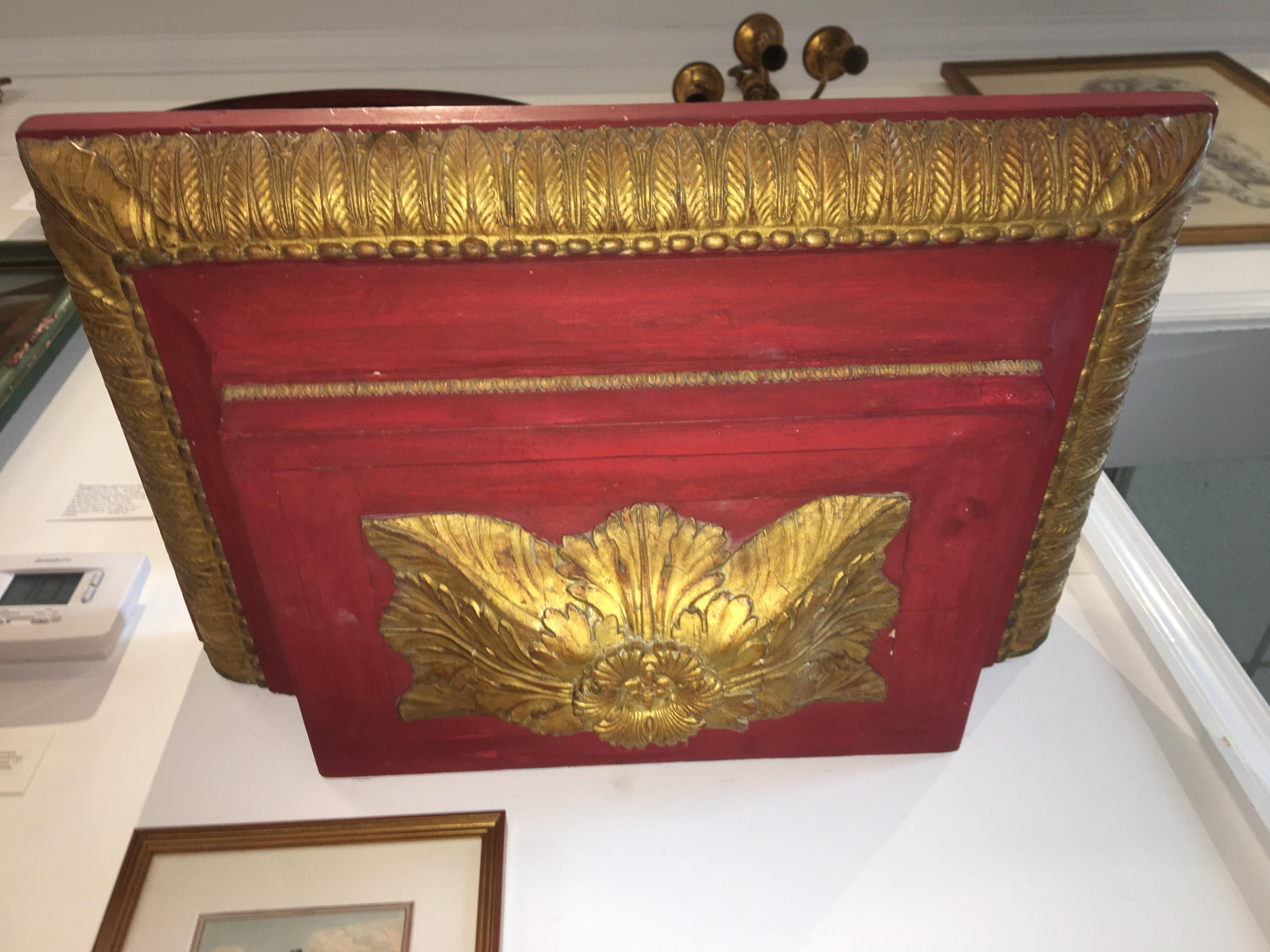 Pair of European Parcel-Gilt Carved Wall Shelves with 18th Century Elements In Good Condition In Doylestown, PA
