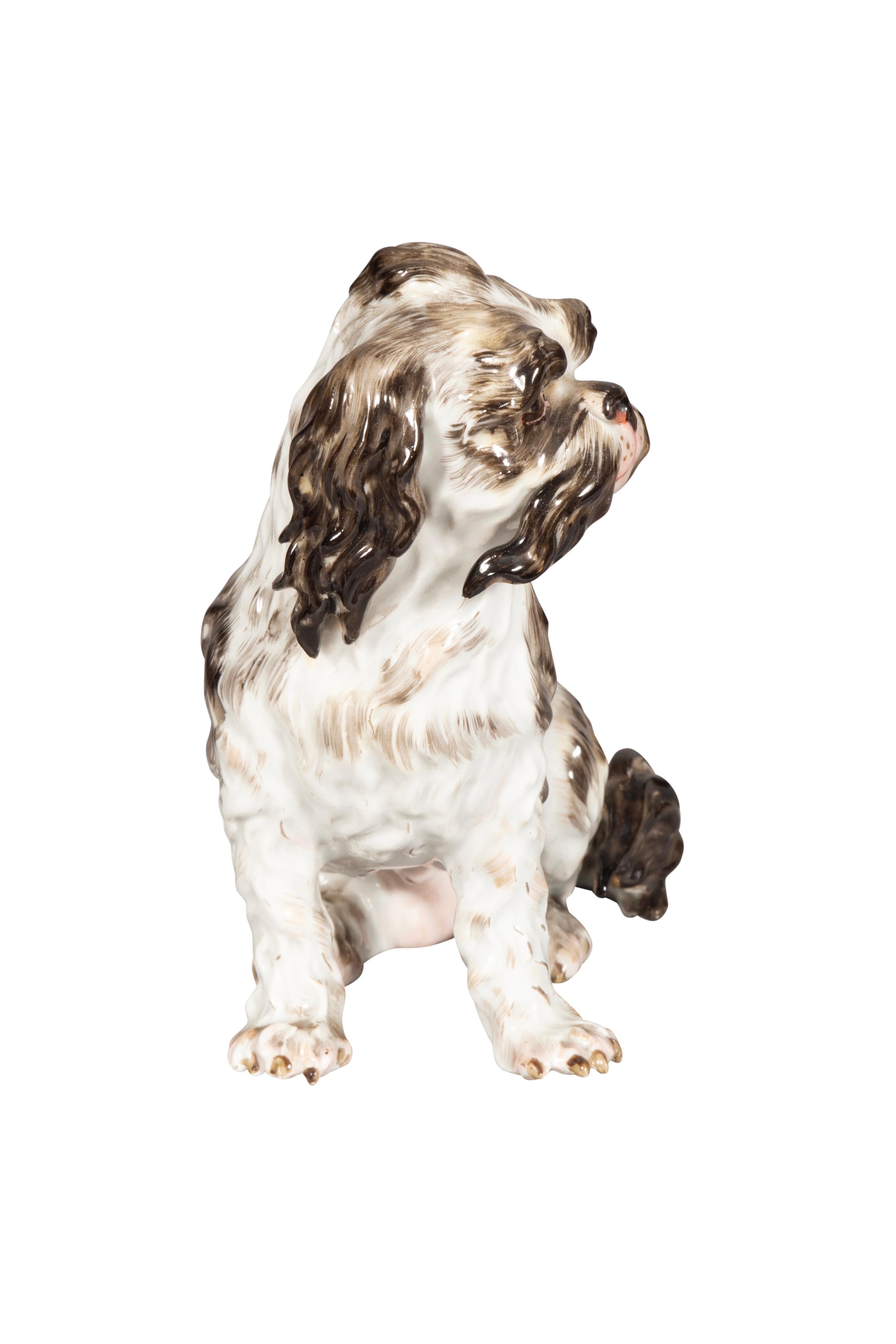 Pareja De Figuras De Porcelana Europea De Spaniels en venta 9
