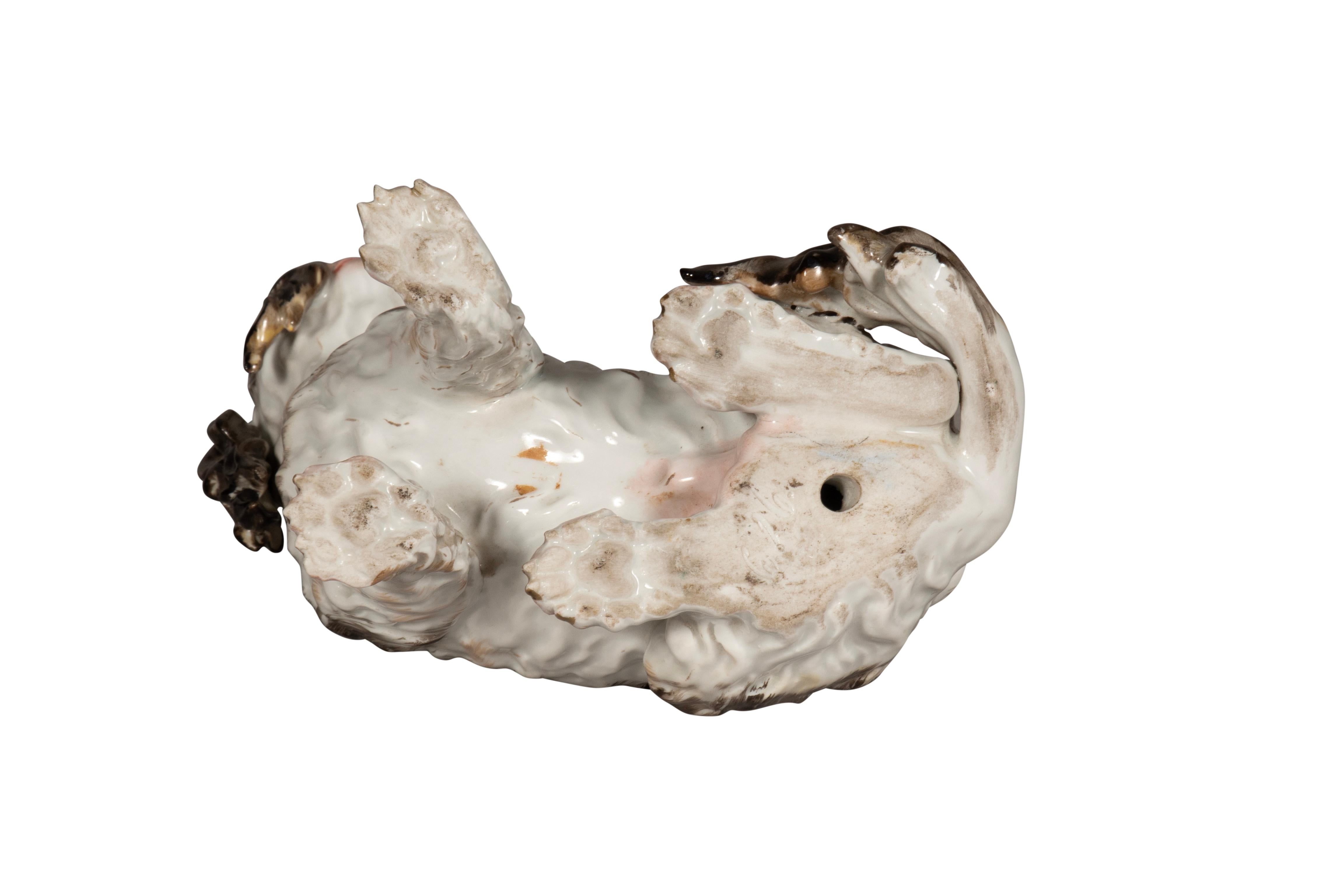 Pareja De Figuras De Porcelana Europea De Spaniels en venta 14