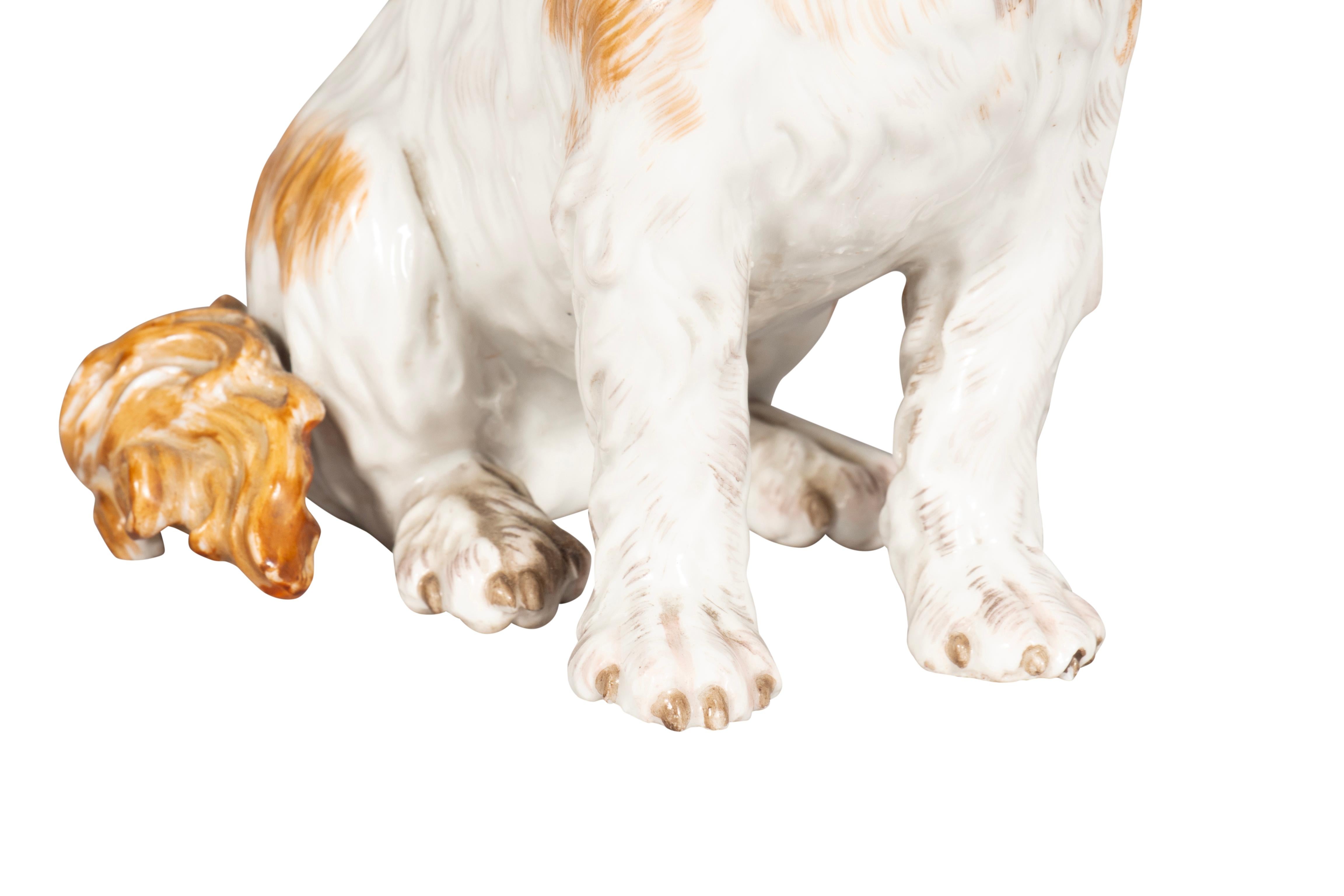 Pareja De Figuras De Porcelana Europea De Spaniels en venta 1