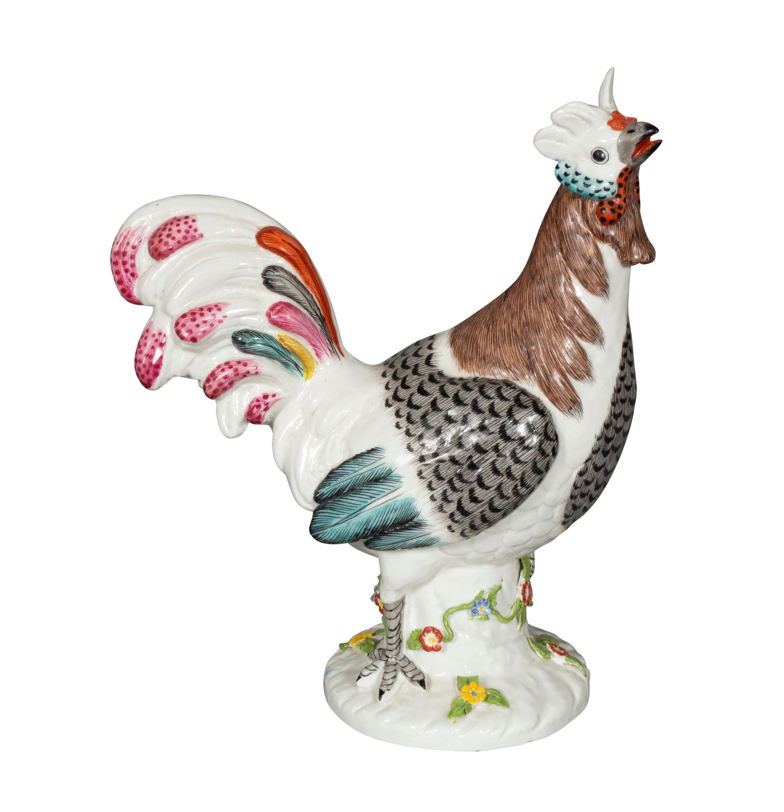 Pair of European Porcelain Roosters In Good Condition For Sale In Essex, MA