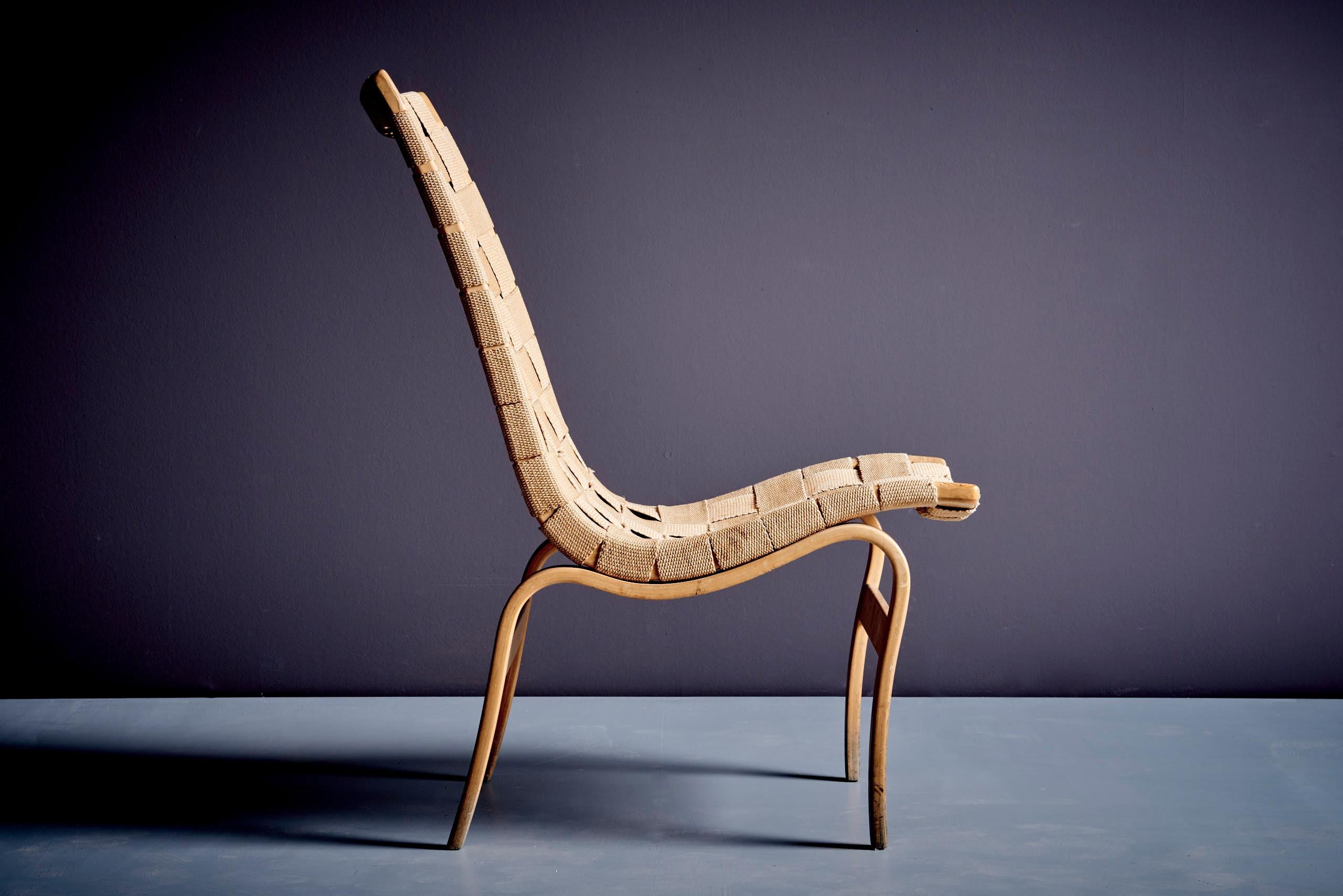 Pair of Eva Chairs by Bruno Mathsson In Fair Condition For Sale In Berlin, DE