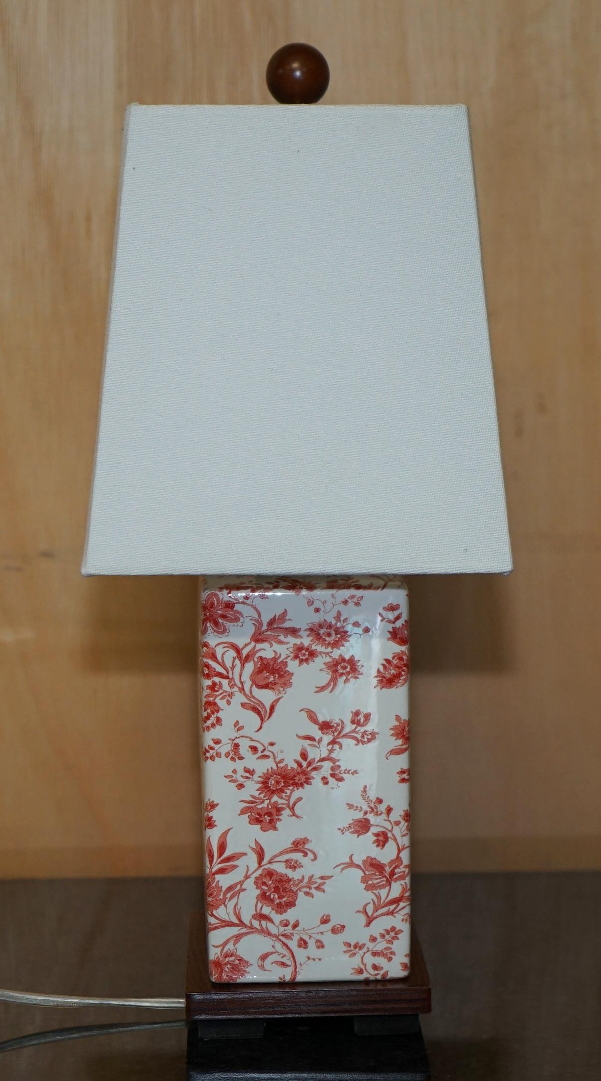PAIR OF EX-DISPLAY RALPH LAUREN CHiNESE PORCELAIN TABLE LAMPS WITH LAUREN PLAQUE 4