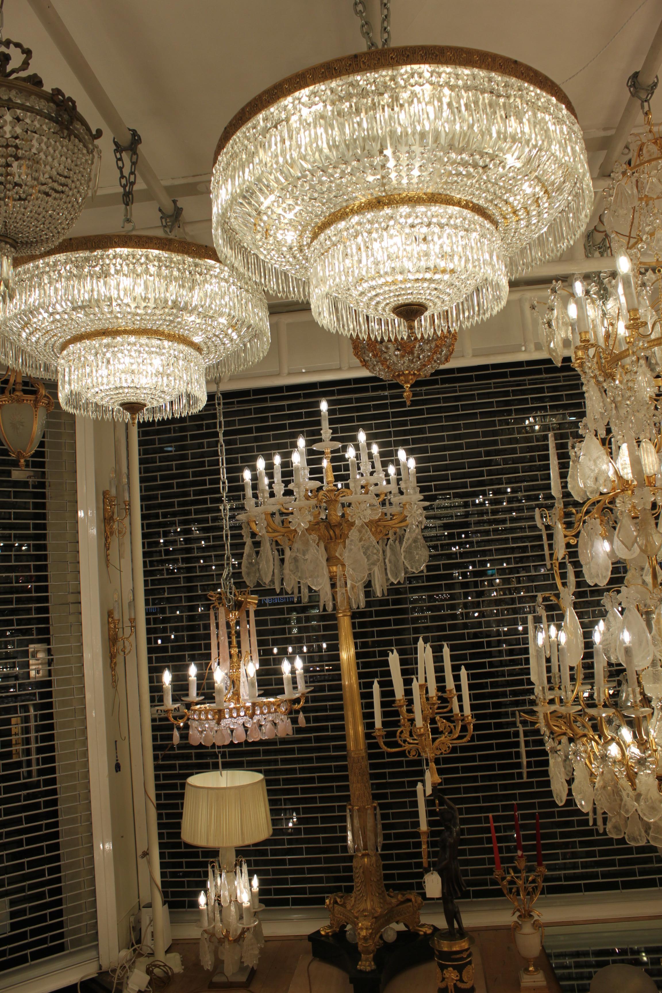 Pair of Excellent Crystal French Chandeliers For Sale at 1stDibs
