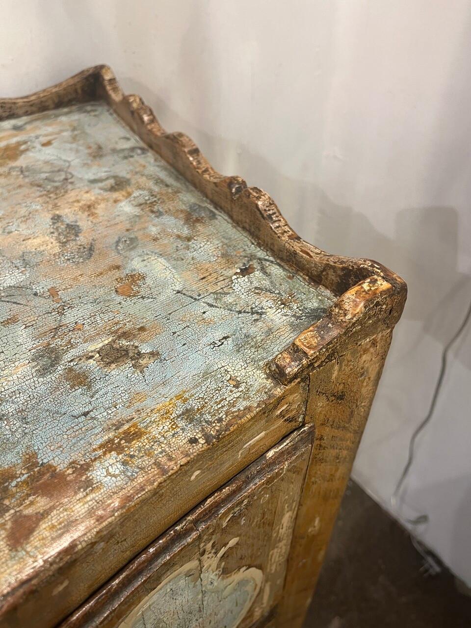 Pair of Exceptional 18th Century Italian Painted Commodes For Sale 3
