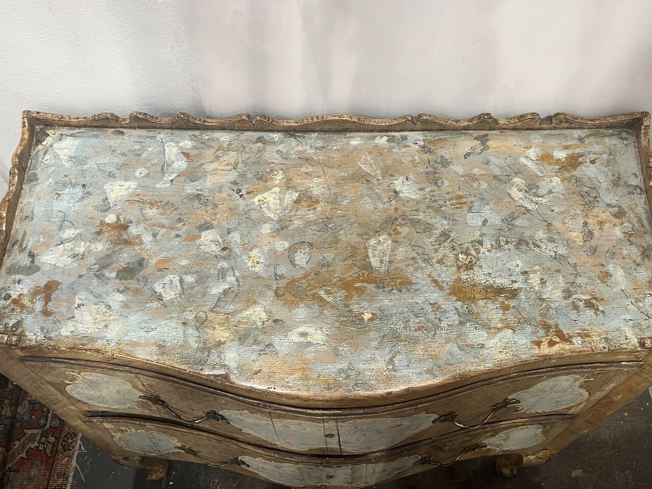 Pair of Exceptional 18th Century Italian Painted Commodes In Distressed Condition For Sale In Houston, TX