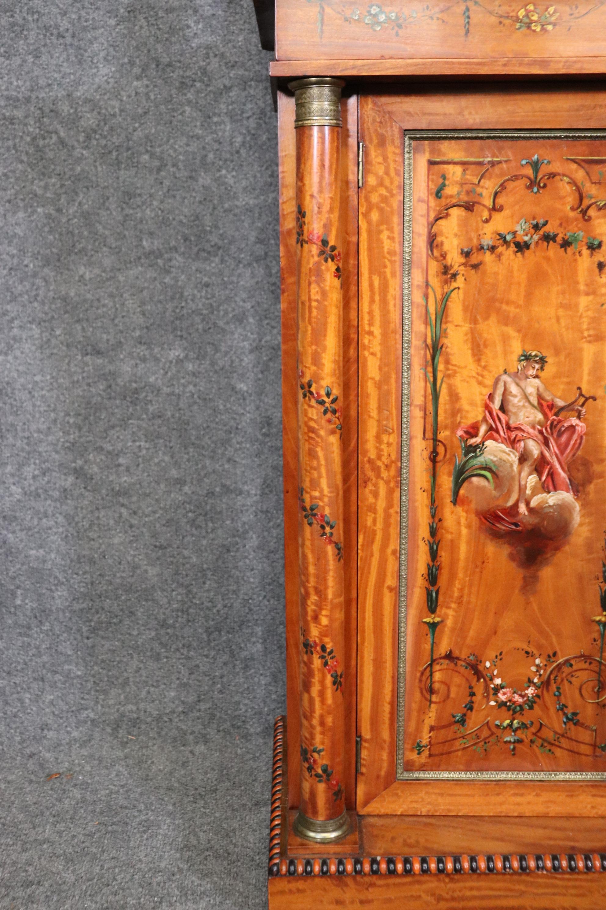 Ein Paar außergewöhnliche Adams Paint Decorated Satinwood English Side Cabinets im Angebot 11