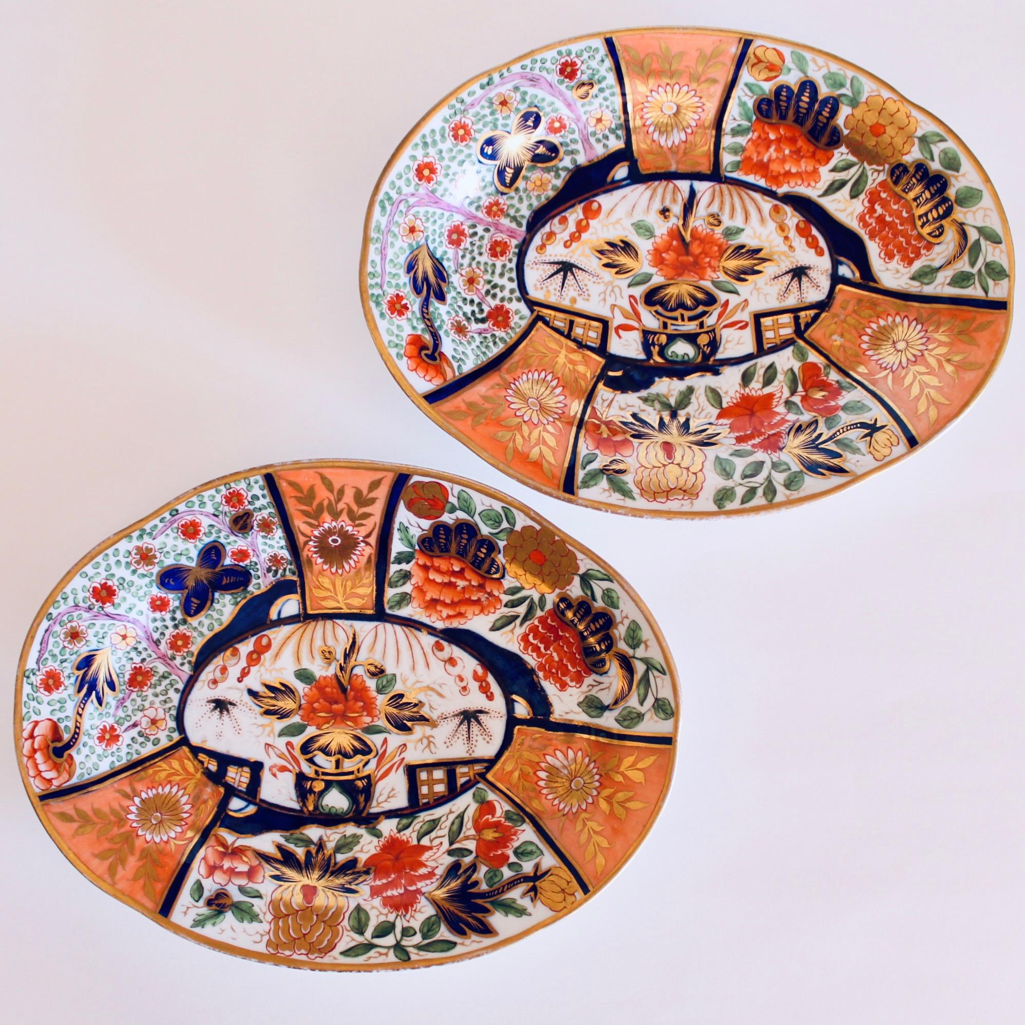 Pair of Exceptional Early English Gilt Imari Sauce Tureens For Sale 1