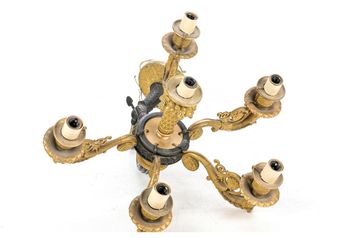 Regency Paire d'appliques à six lumières exceptionnelles françaises du 19ème siècle en bronze doré en vente