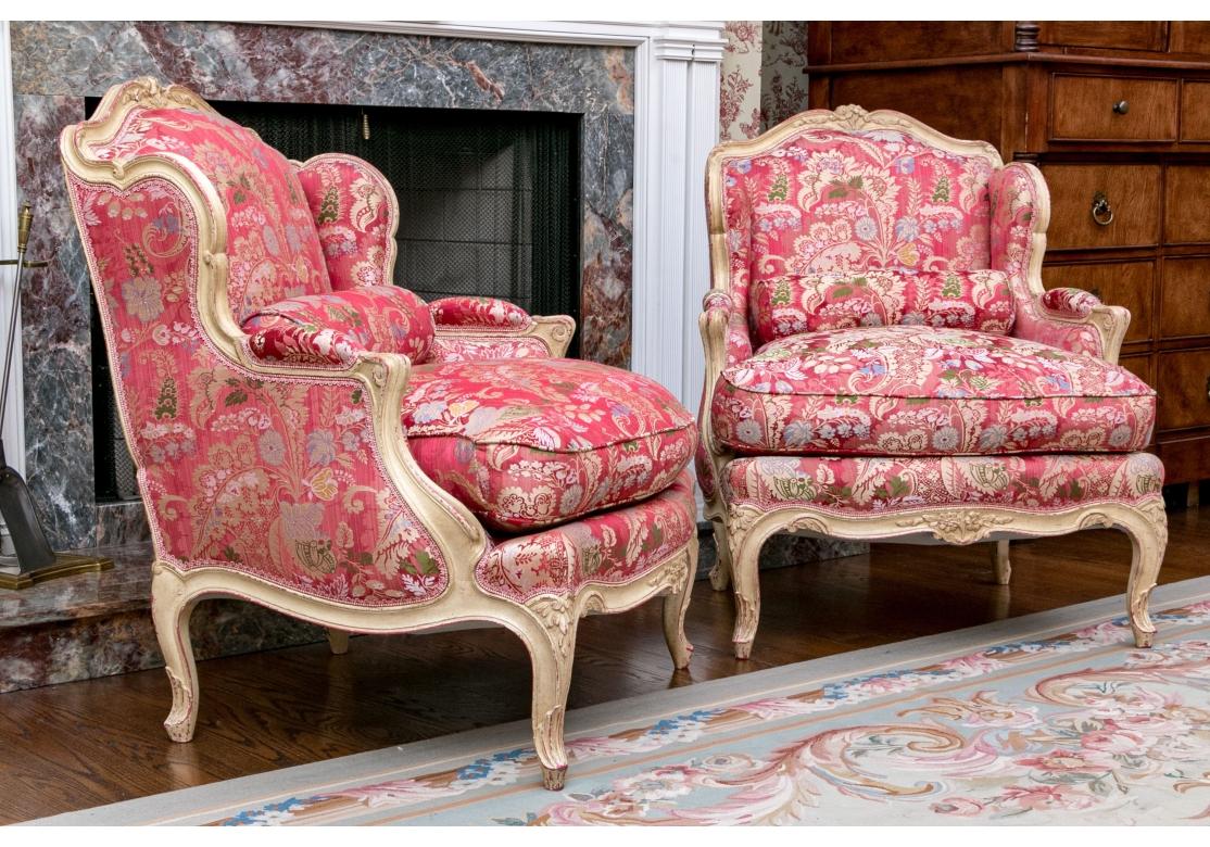 Tissu Paire de bergères provinciales françaises exceptionnelles en vente