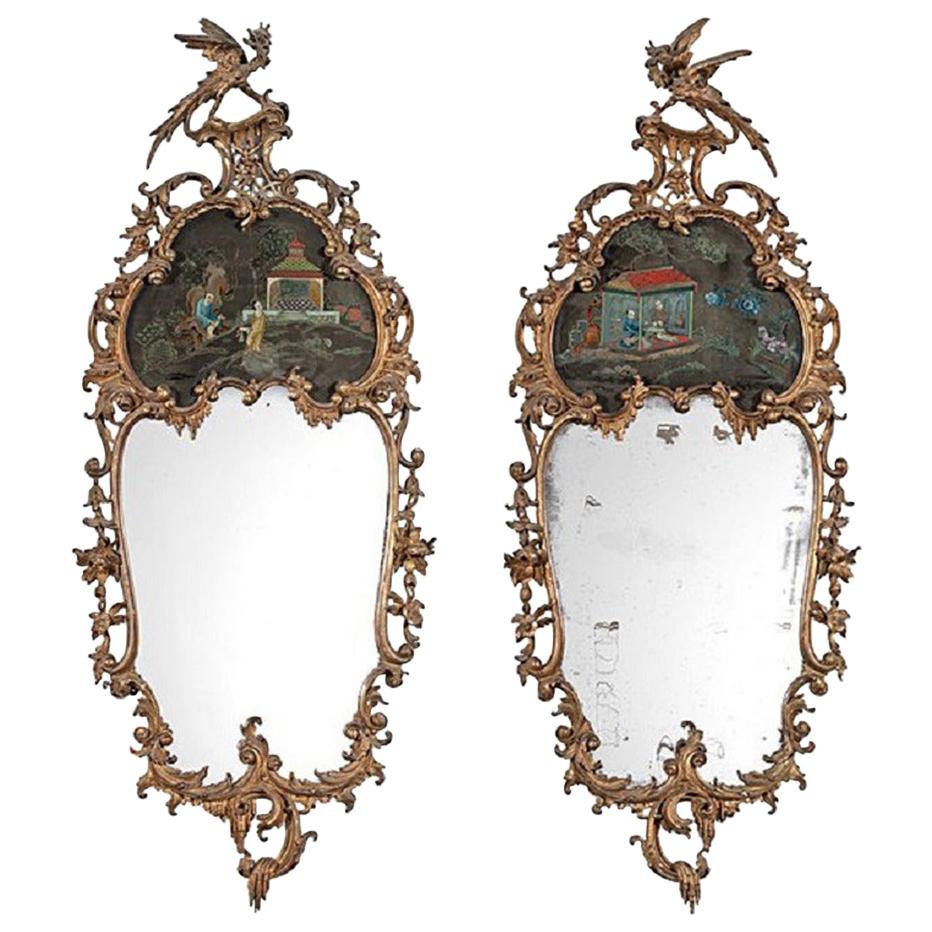 Paire d'exceptionnels miroirs en bois doré de la période Chippendale anglaise et chinoise