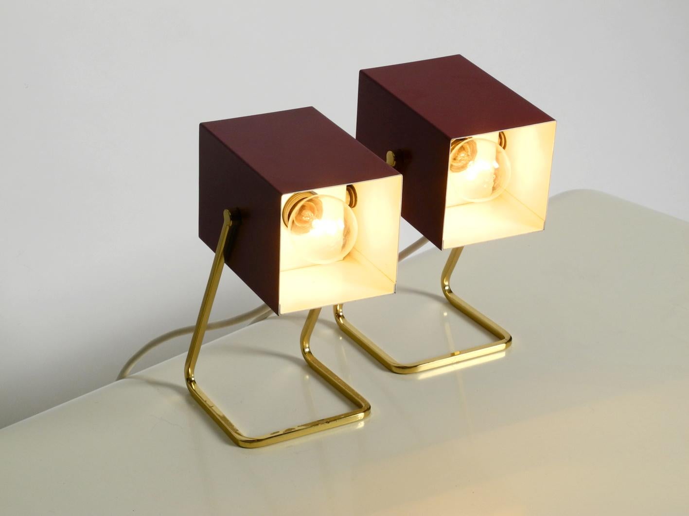 Metal Pair of Exceptional Kaiser Mid-Century Modern Bedside Lamps with Brass Feet
