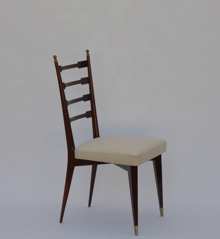 Modern Pair of Exceptional Mid-Century Italian Chairs in the Style of Gio Ponti For Sale
