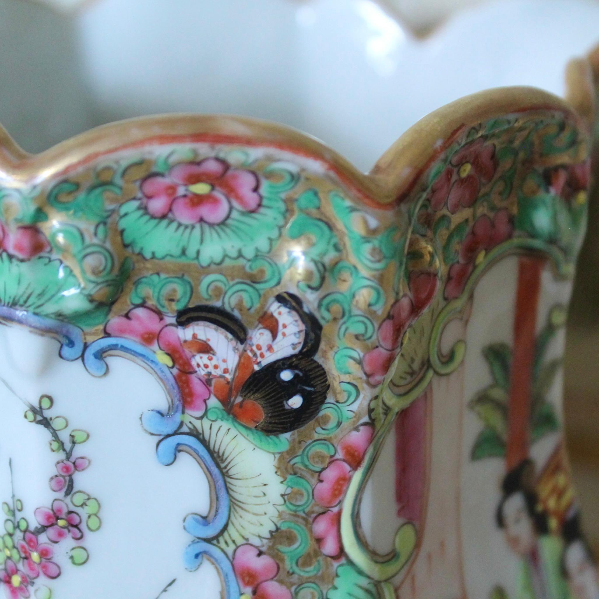 Pair of Exceptional Rose Medallion Porcelain Jugs For Sale 5