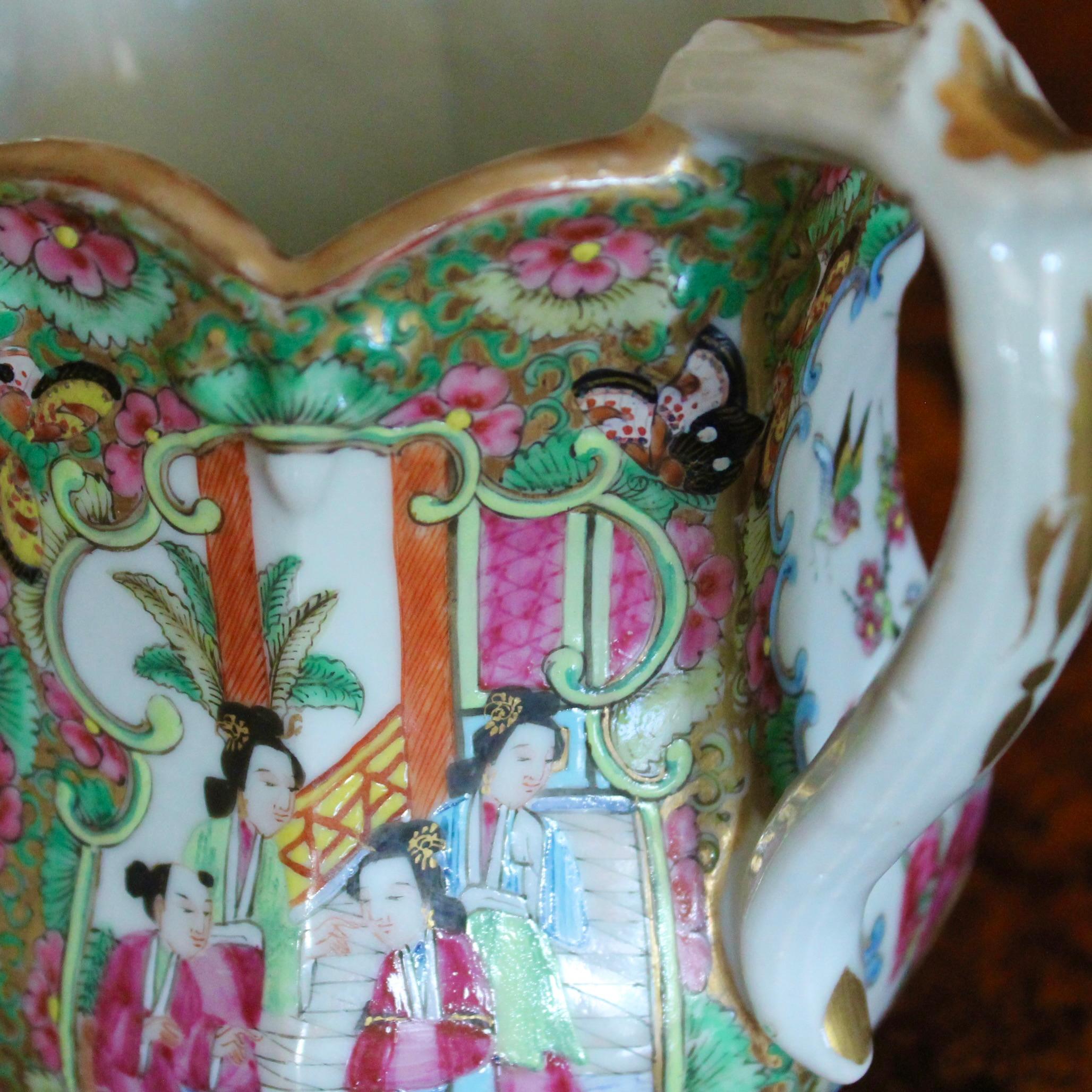 Pair of Exceptional Rose Medallion Porcelain Jugs For Sale 1
