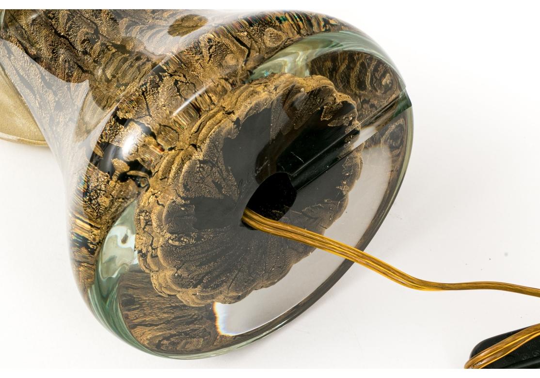 Paire de lampes de bureau exceptionnelles signées en verre d'art de Murano en vente 4