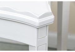 Coppia di eccezionali tavolini laccati in bianco