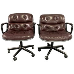 Pair of Executive Chairs by Charles Pollock for Knoll International in Leather Pair of Executive Chairs by Charles Pollock for Knoll International in Leather