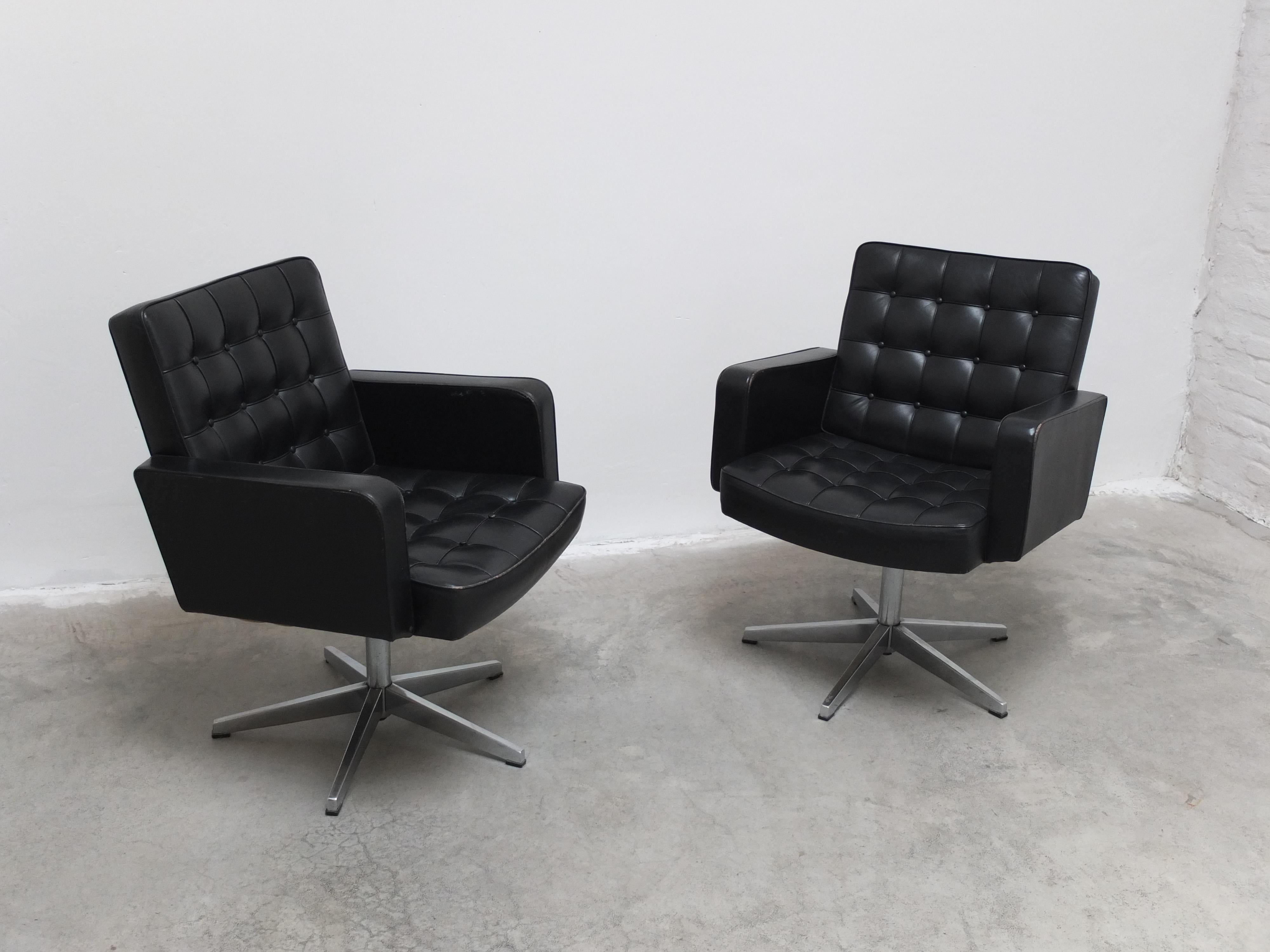 Paire de chaises longues pivotantes de Vincent Cafiero pour Knoll, années 1960 en vente 2