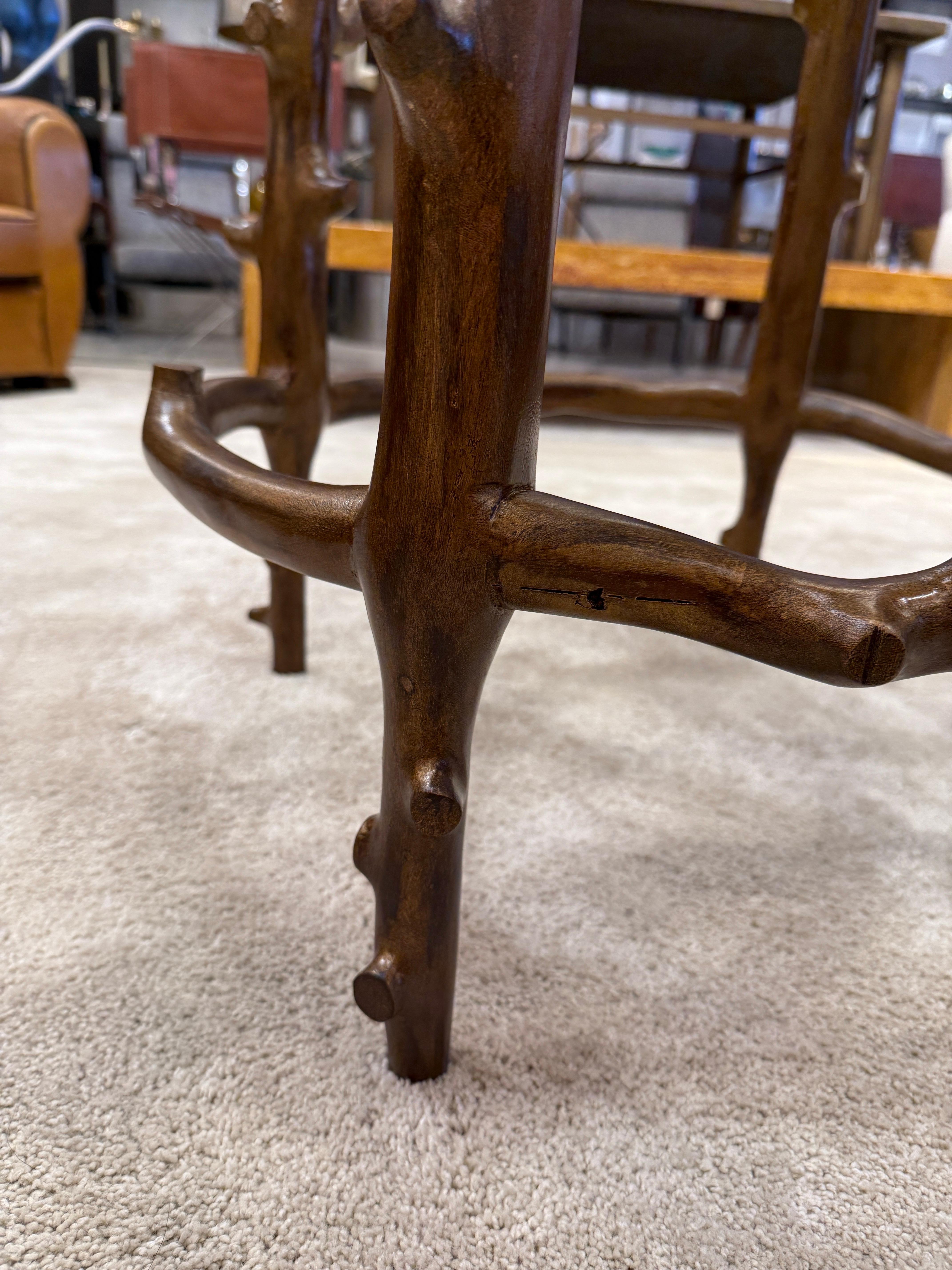 Ein Paar fachmännisch gefertigte Studio-Beistelltische aus Faux Bois (Vergoldet) im Angebot