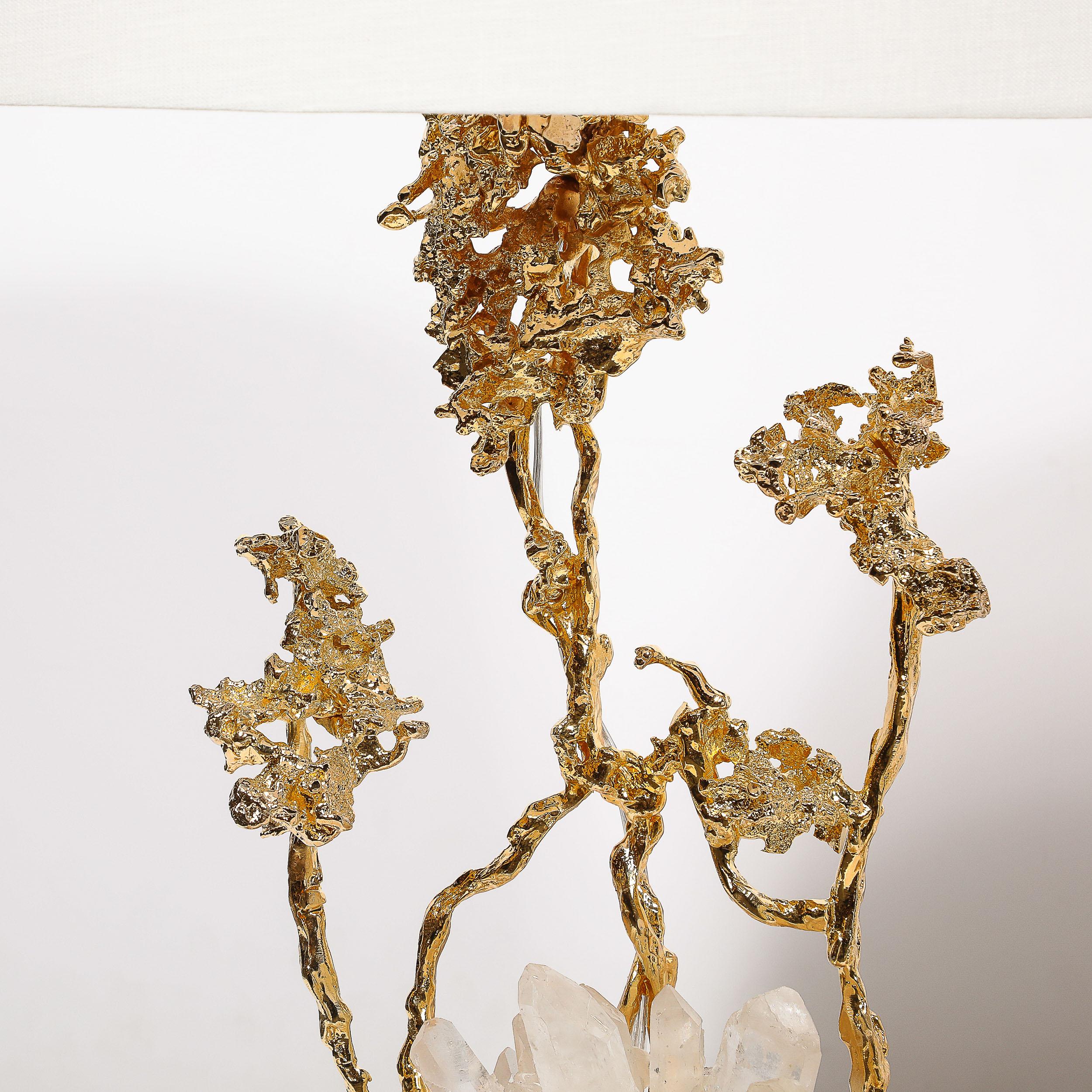 Paar Tischlampen aus explodierter Bronze und 24 Karat Gold mit Bergkristall mit Bergkristall von Claude Boeltz (20. Jahrhundert) im Angebot