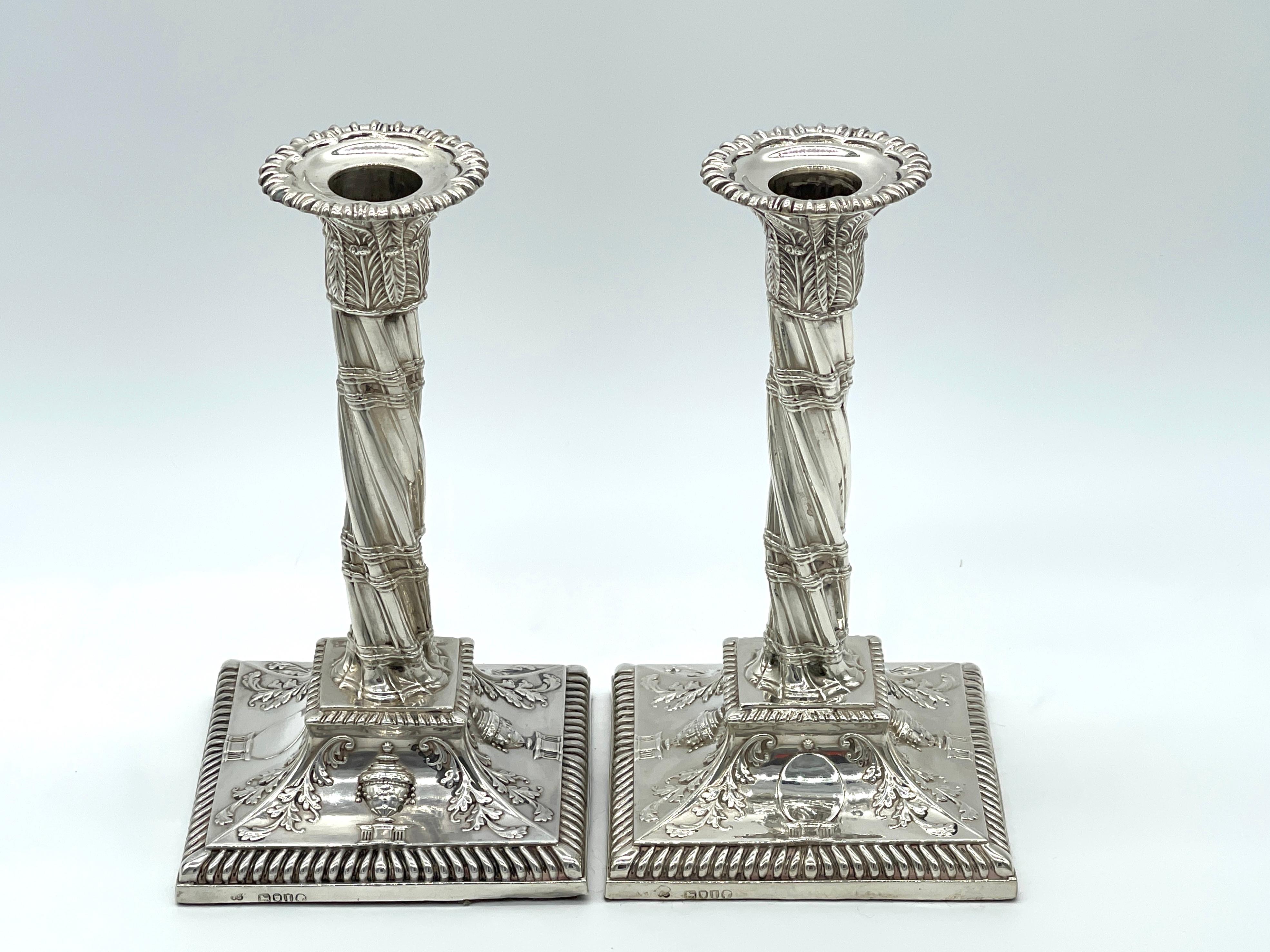 Pair of Exquisite English Victorian Sterling Neoclassical Column Candlesticks  In Good Condition For Sale In West Palm Beach, FL