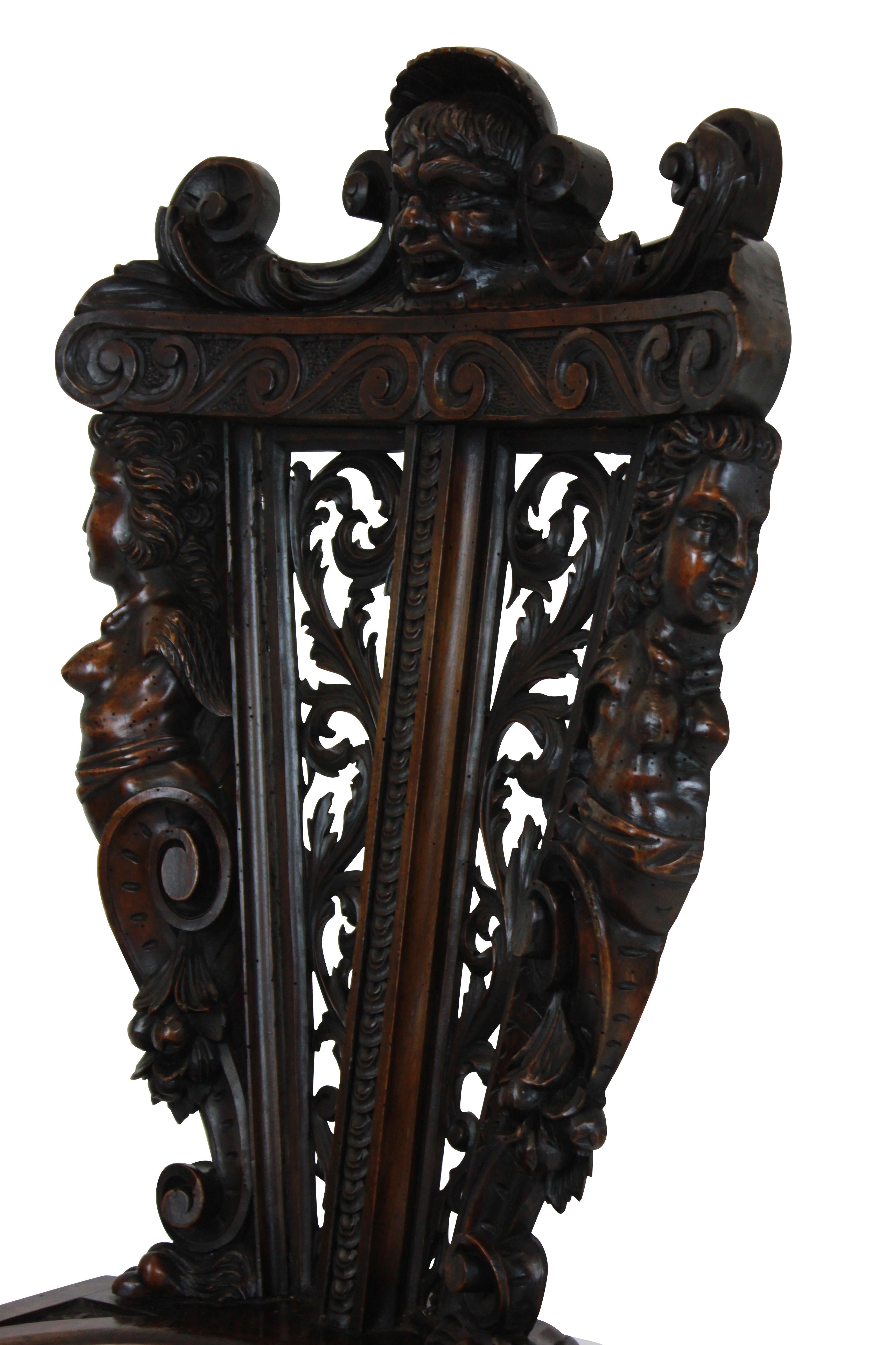 Pair of Exquisitely Carved Walnut Hall Chairs In Good Condition In London, GB