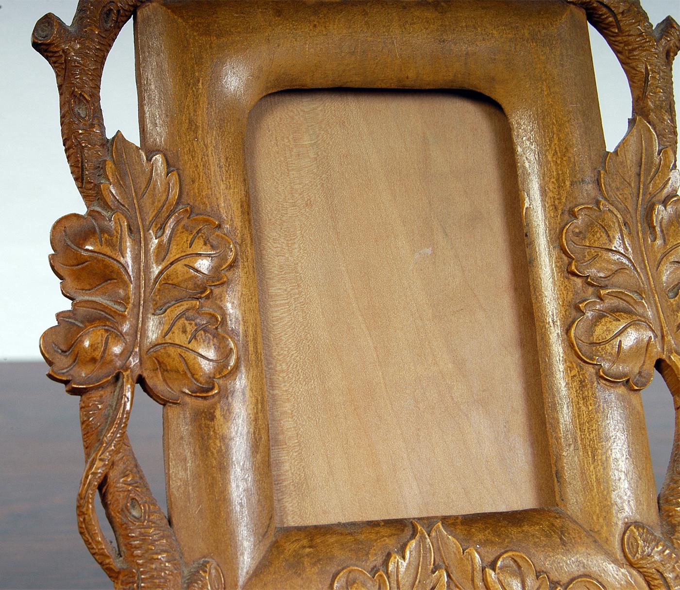 Pair of Exquisitely Hand Carved 20th Century Scandinavian Boxwood Picture Frames 1
