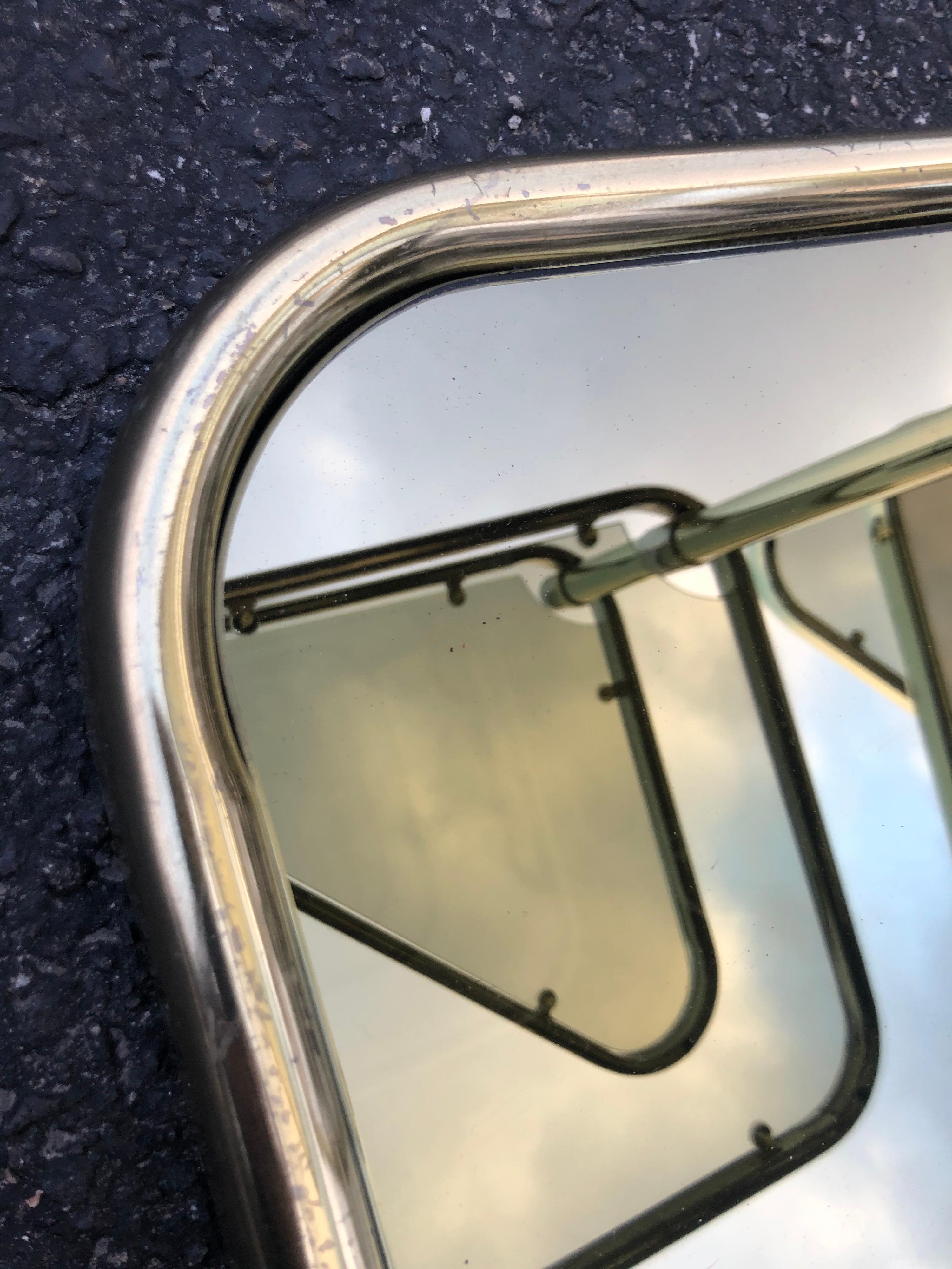 Paire de tables extensibles à trois niveaux en laiton et verre fumé 3