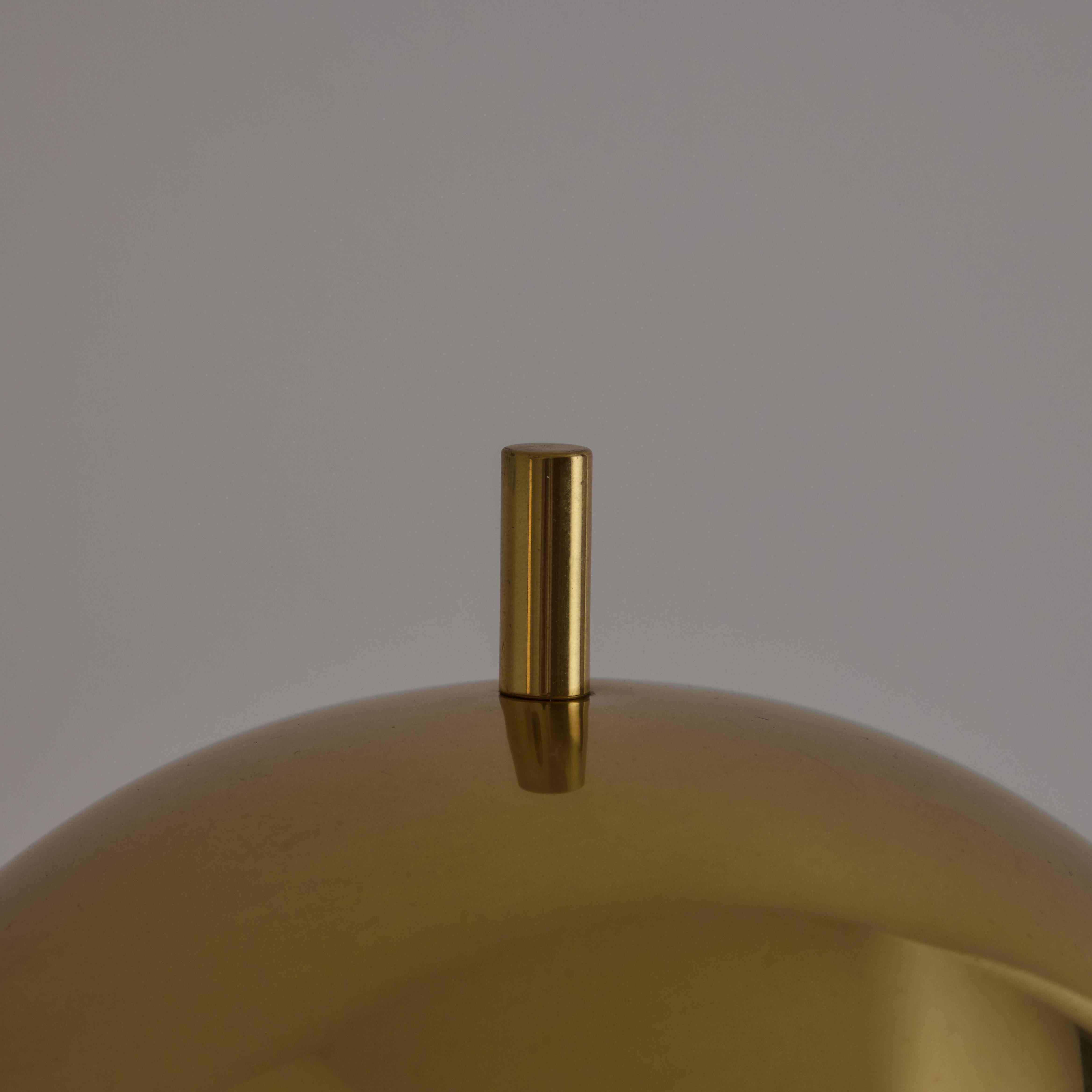 Ein Paar erweiterte Wandleuchter Modell V75 von Bergboms im Angebot 4