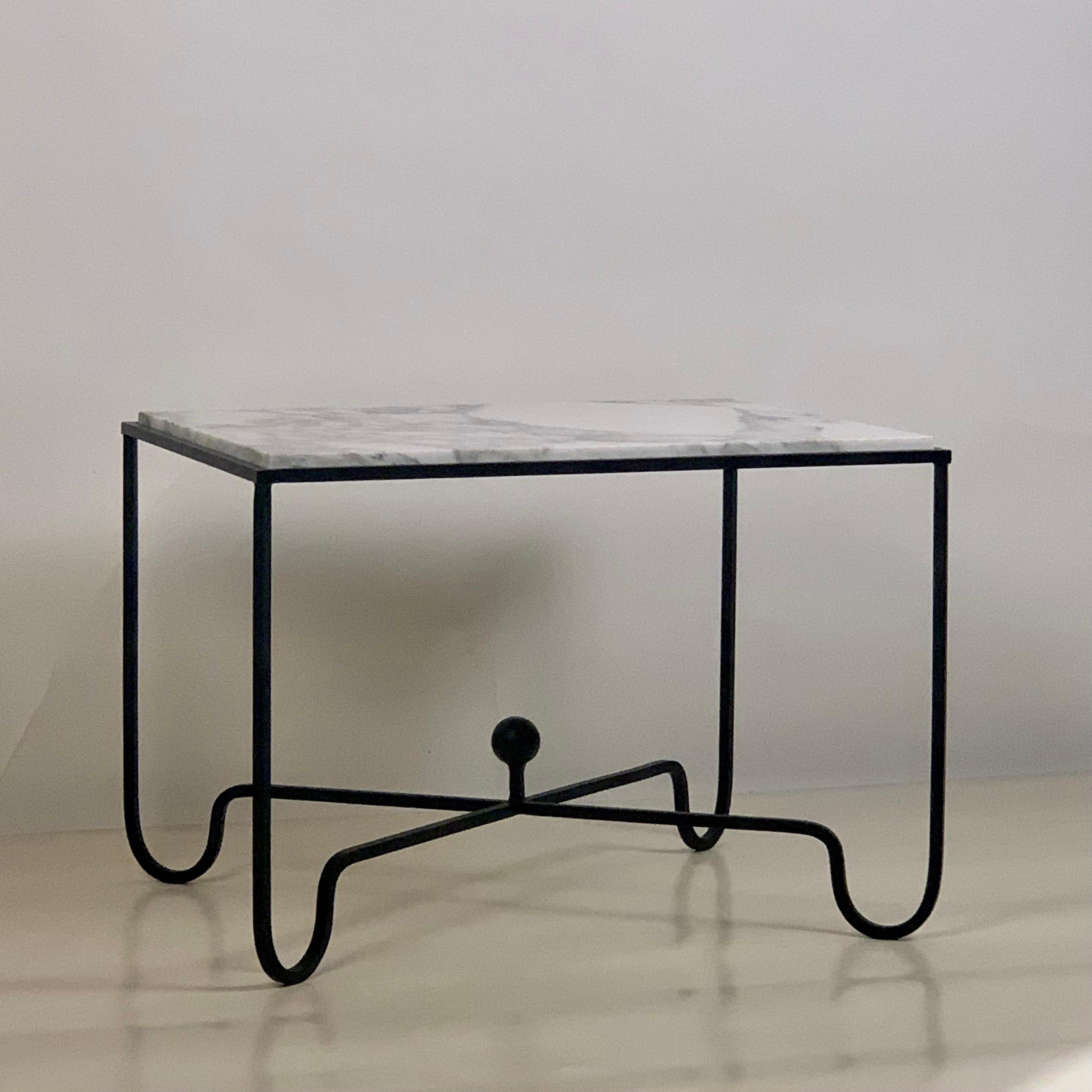 Modern Pair of Extra Large 'Entretoise' Arabescato Marble Side Tables by Design Frères For Sale