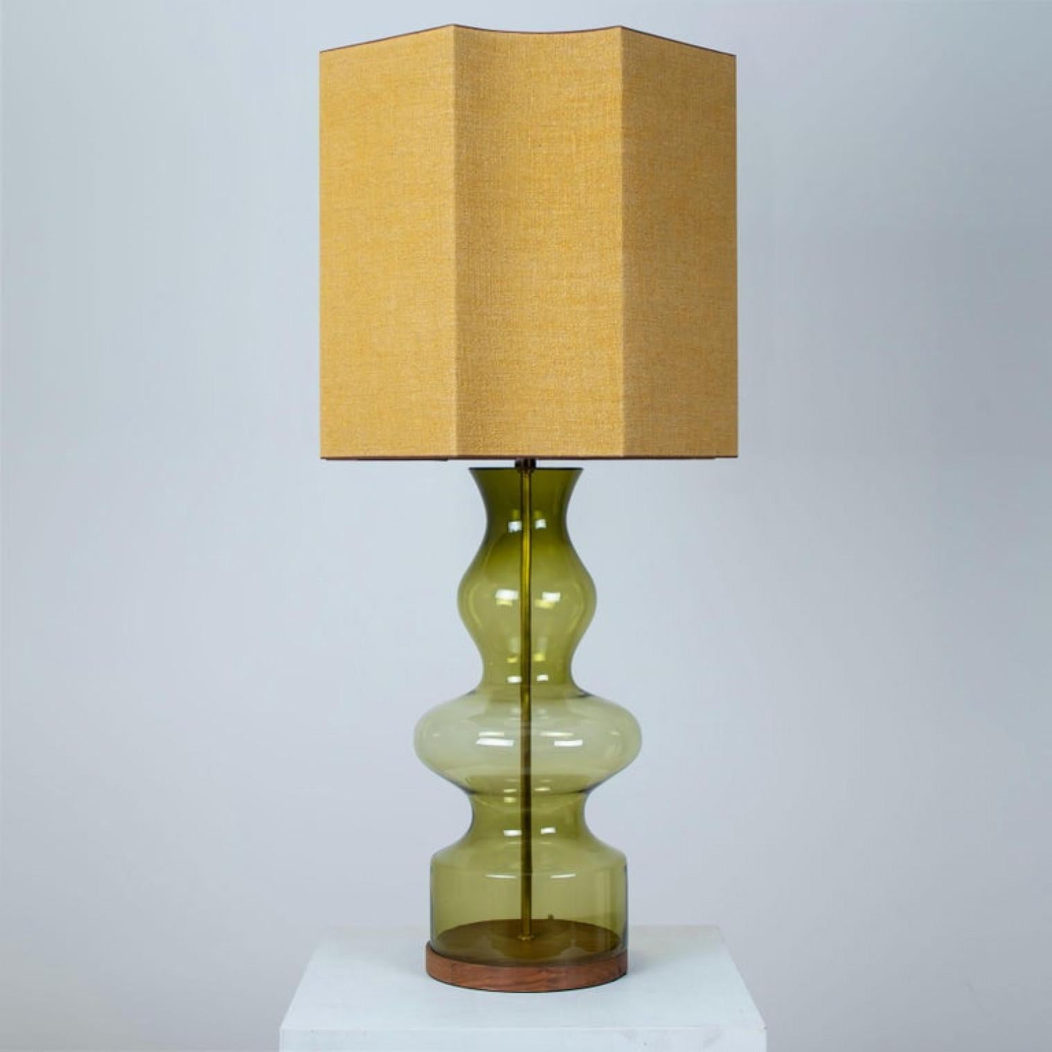 Pair of Extra Large Glass Shaped Table Lamp with Custom Made Silk Lamp R Houben In Excellent Condition For Sale In Rijssen, NL