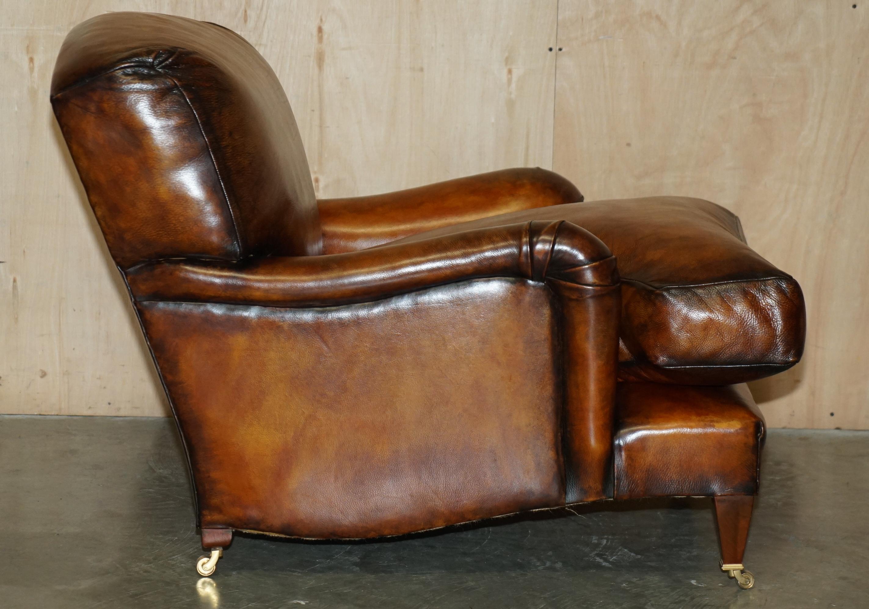 PAIR OF EXTRA LARGE HOWARD & SON'S GEORGE SMITH STYLE BROWN LEATHER ARMCHAIRs For Sale 4
