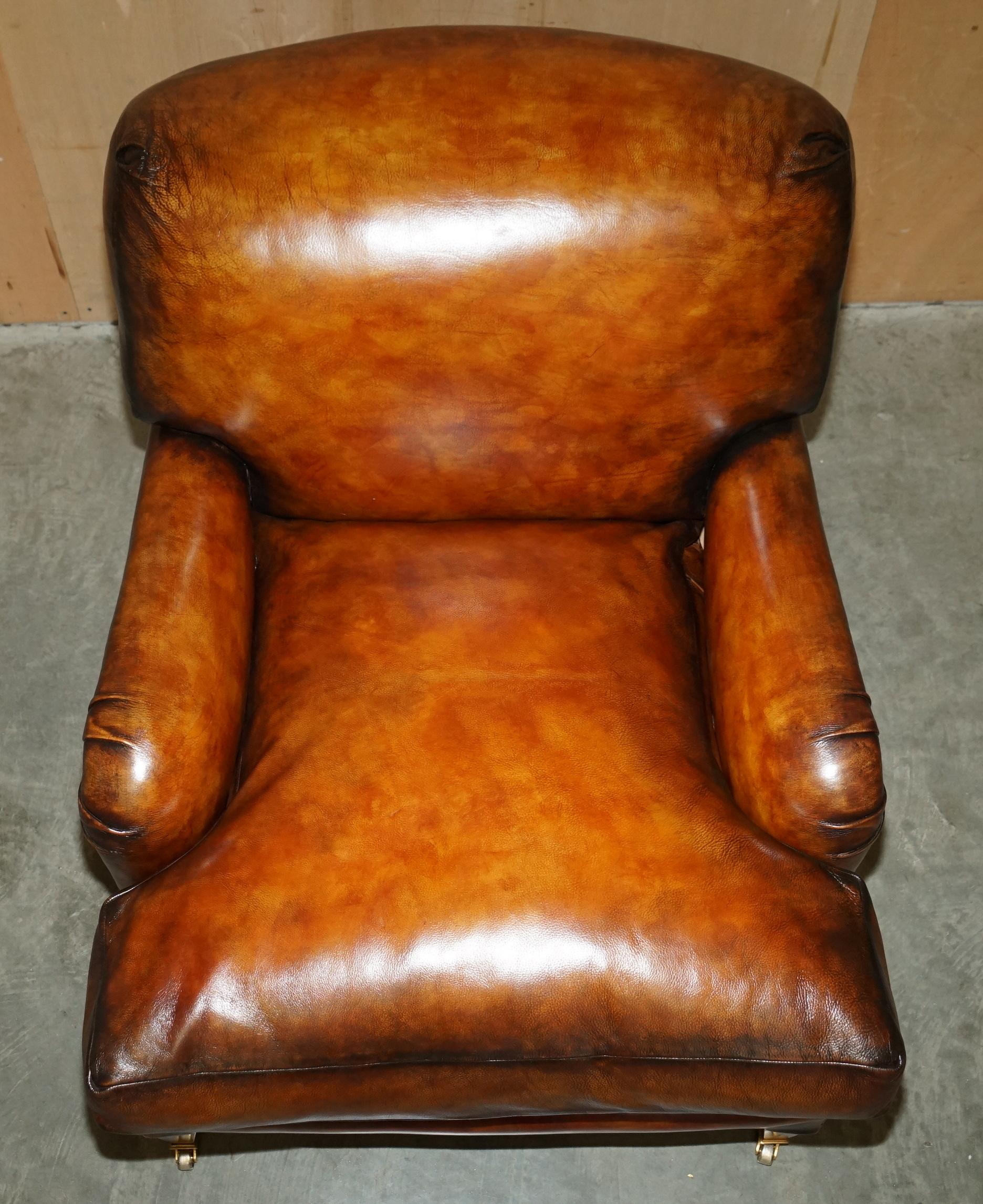 PAIR OF EXTRA LARGE HOWARD & SON'S GEORGE SMITH STYLE BROWN LEATHER ARMCHAIRs For Sale 11