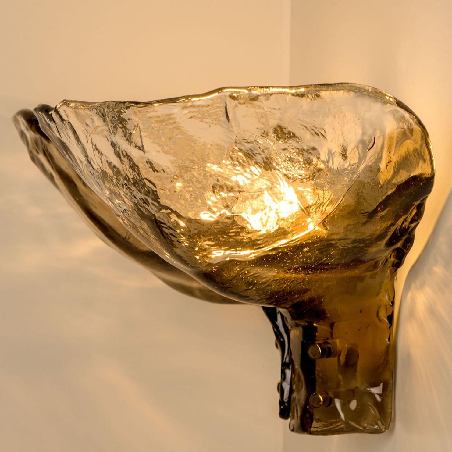 Par de J.T. extra grandes Apliques Kalmar Cristal ahumado, 1970 en venta 4