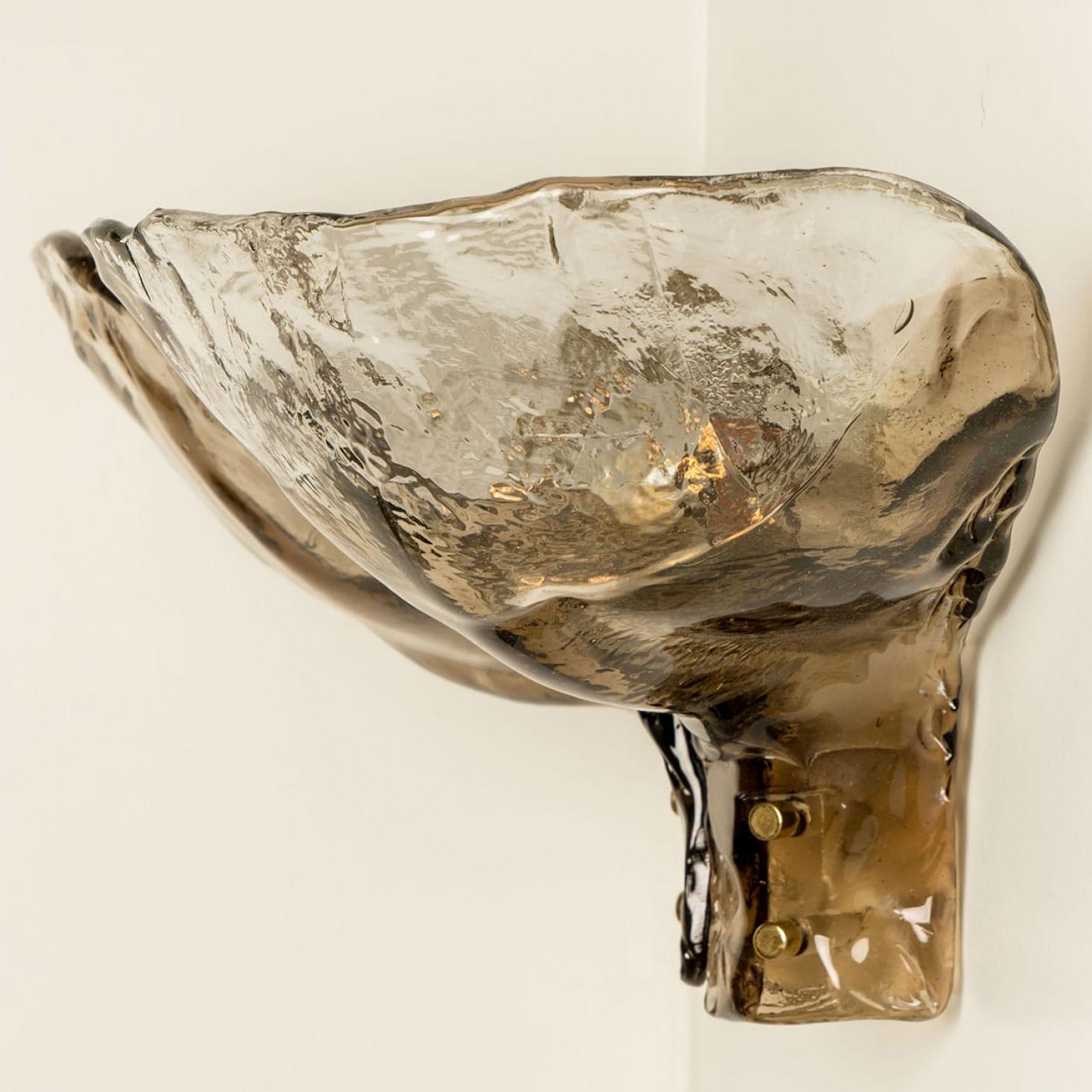 Par de J.T. extra grandes Apliques Kalmar Cristal ahumado, 1970 en venta 5