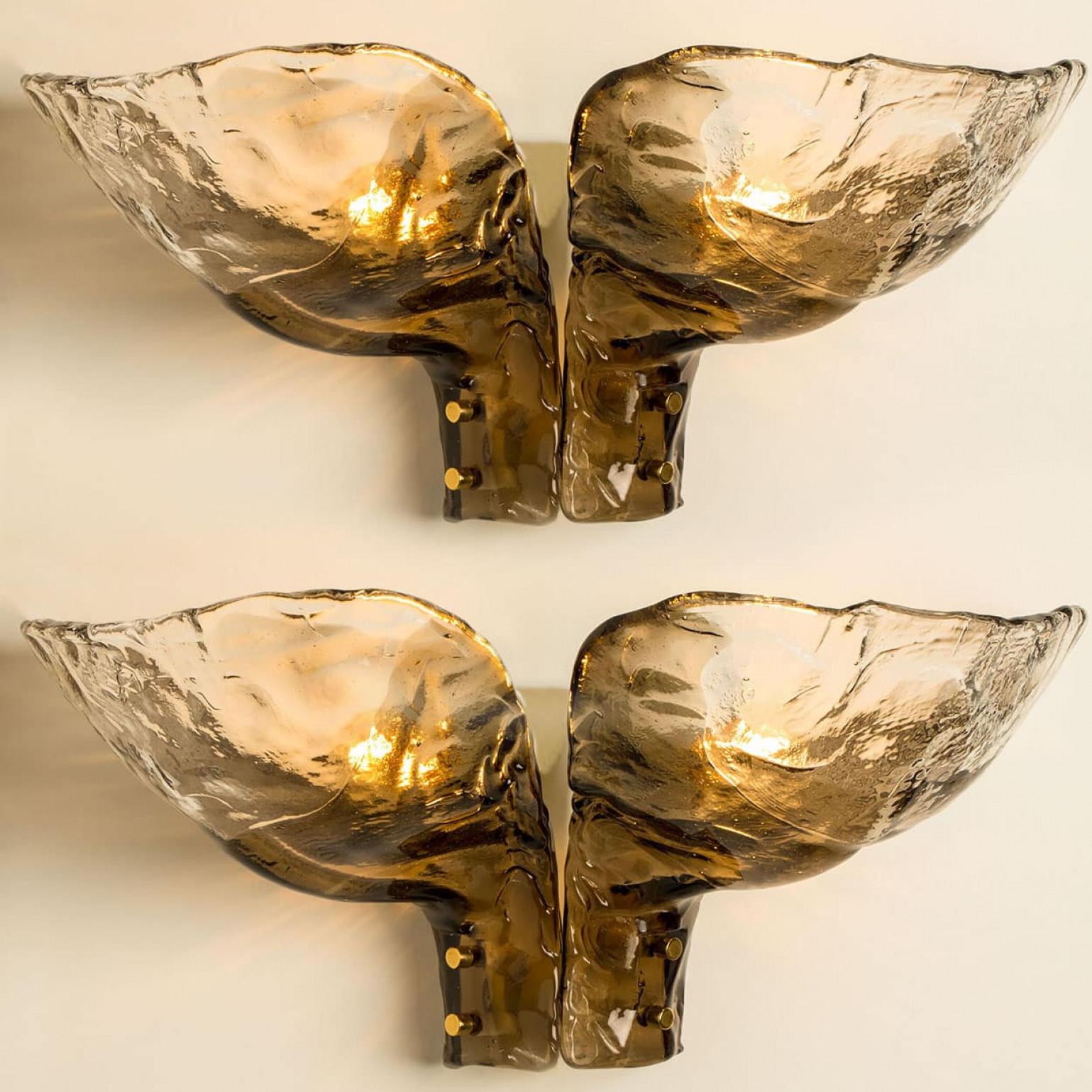 Par de J.T. extra grandes Apliques Kalmar Cristal ahumado, 1970 en Bueno estado para la venta en Rijssen, NL