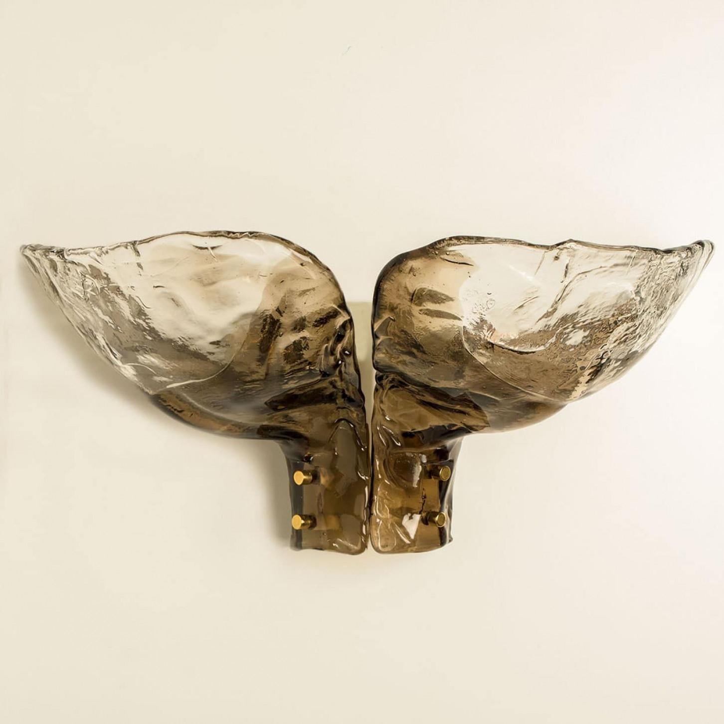 Par de J.T. extra grandes Apliques Kalmar Cristal ahumado, 1970 principios del siglo XVII en venta