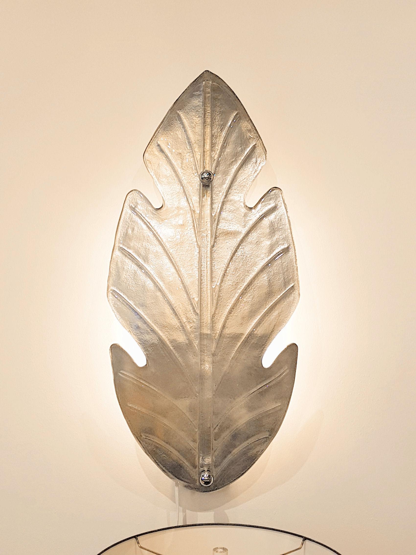 Pair of Extra Large Mid-Century Modern Silver mirrored Murano Glass Sconces (Moderne der Mitte des Jahrhunderts)