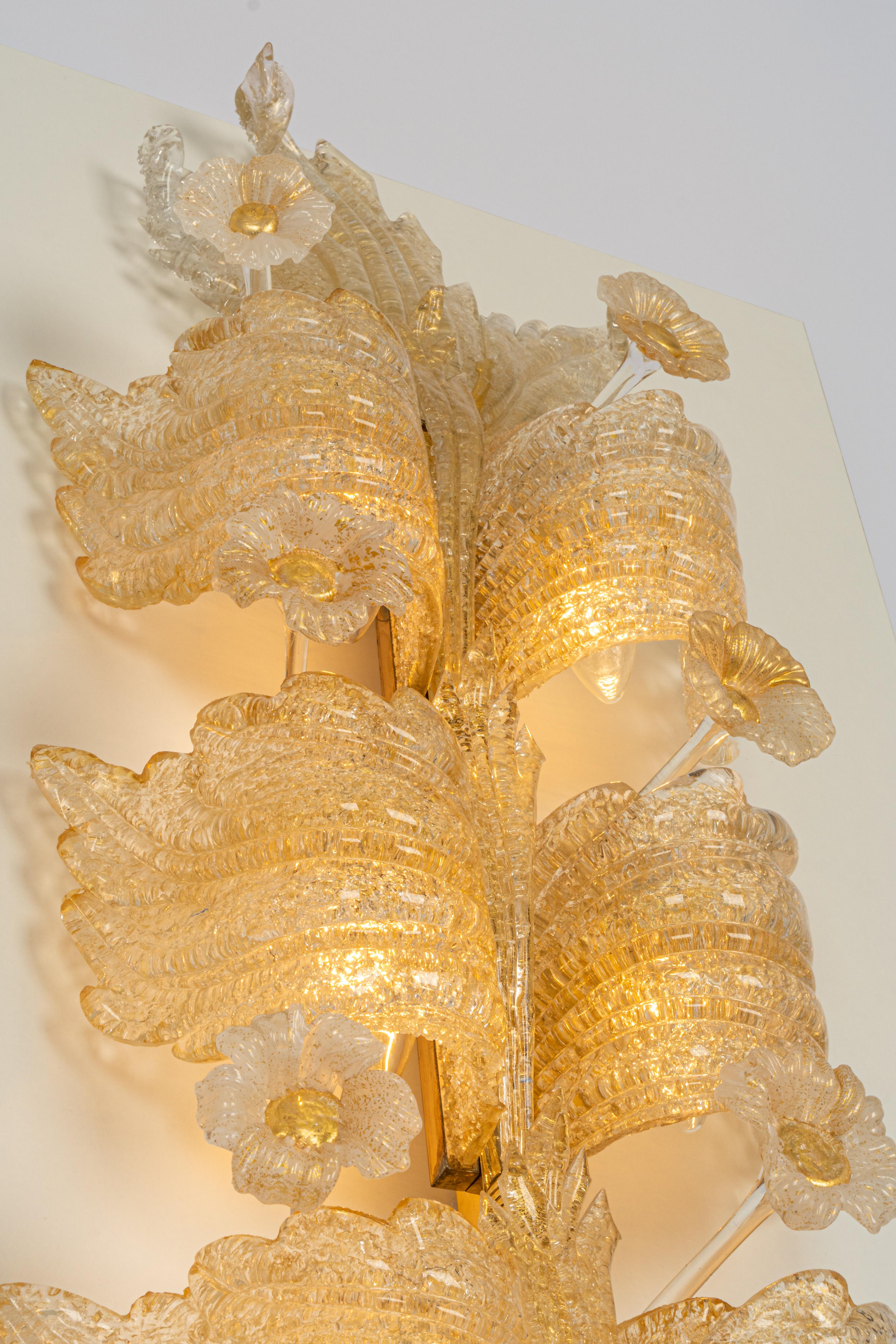 Pair of Extra Large Murano Glass Wall Sconces by Barovier & Toso, Italy, 1970s In Good Condition In Aachen, NRW