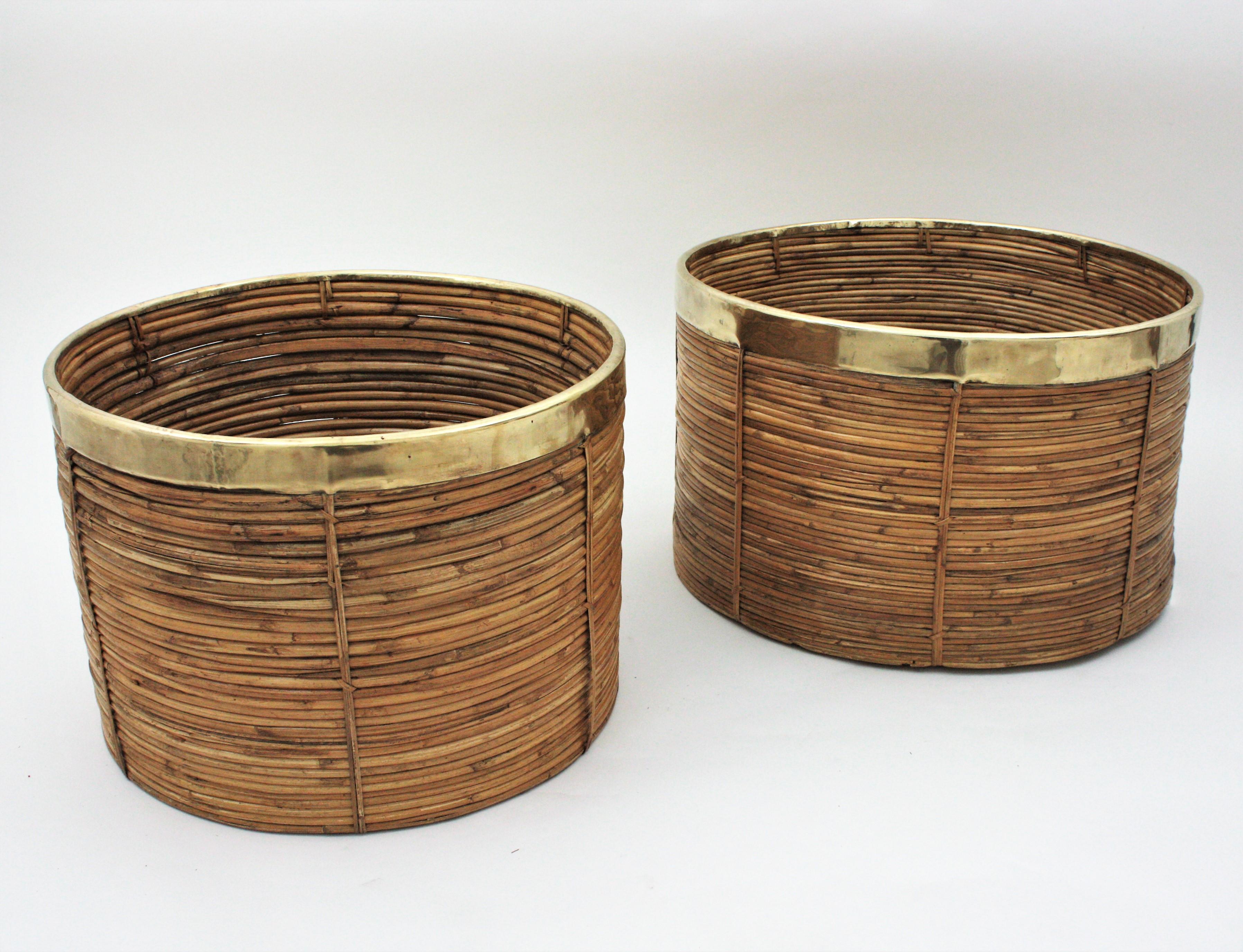 Italian Pair of Extra Large Rattan Round Planters with Brass Rim, Italy, 1970s For Sale