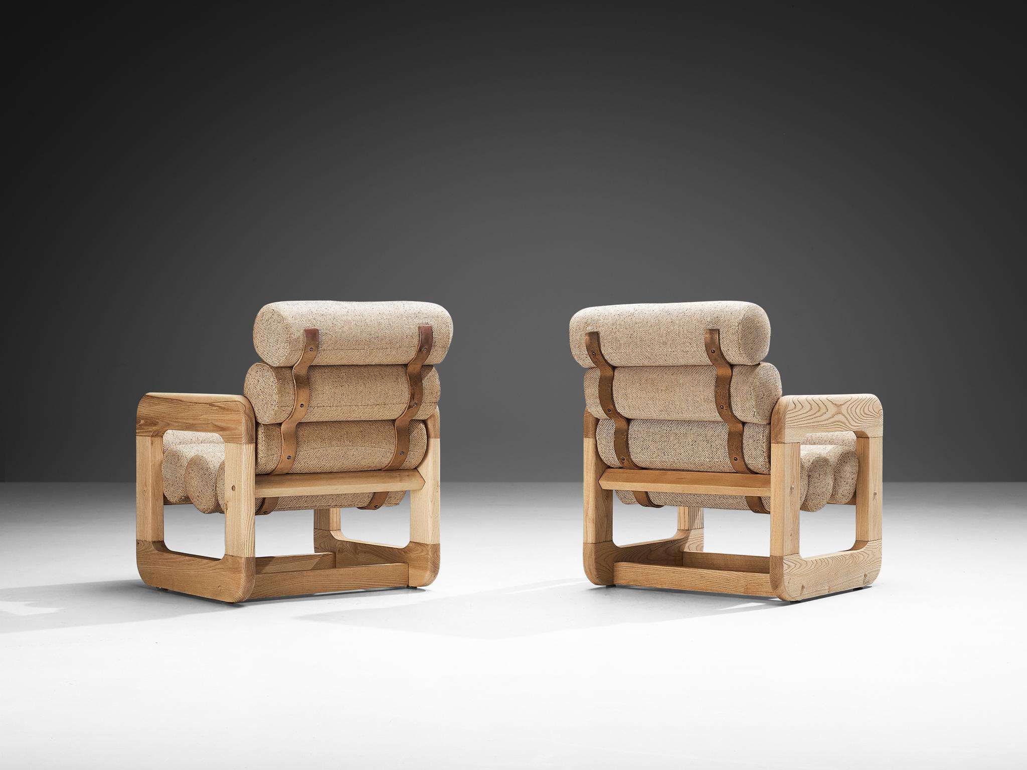 Pair of Extraordinary Lounge Chairs in Ash and Beige Upholstery In Good Condition In Waalwijk, NL