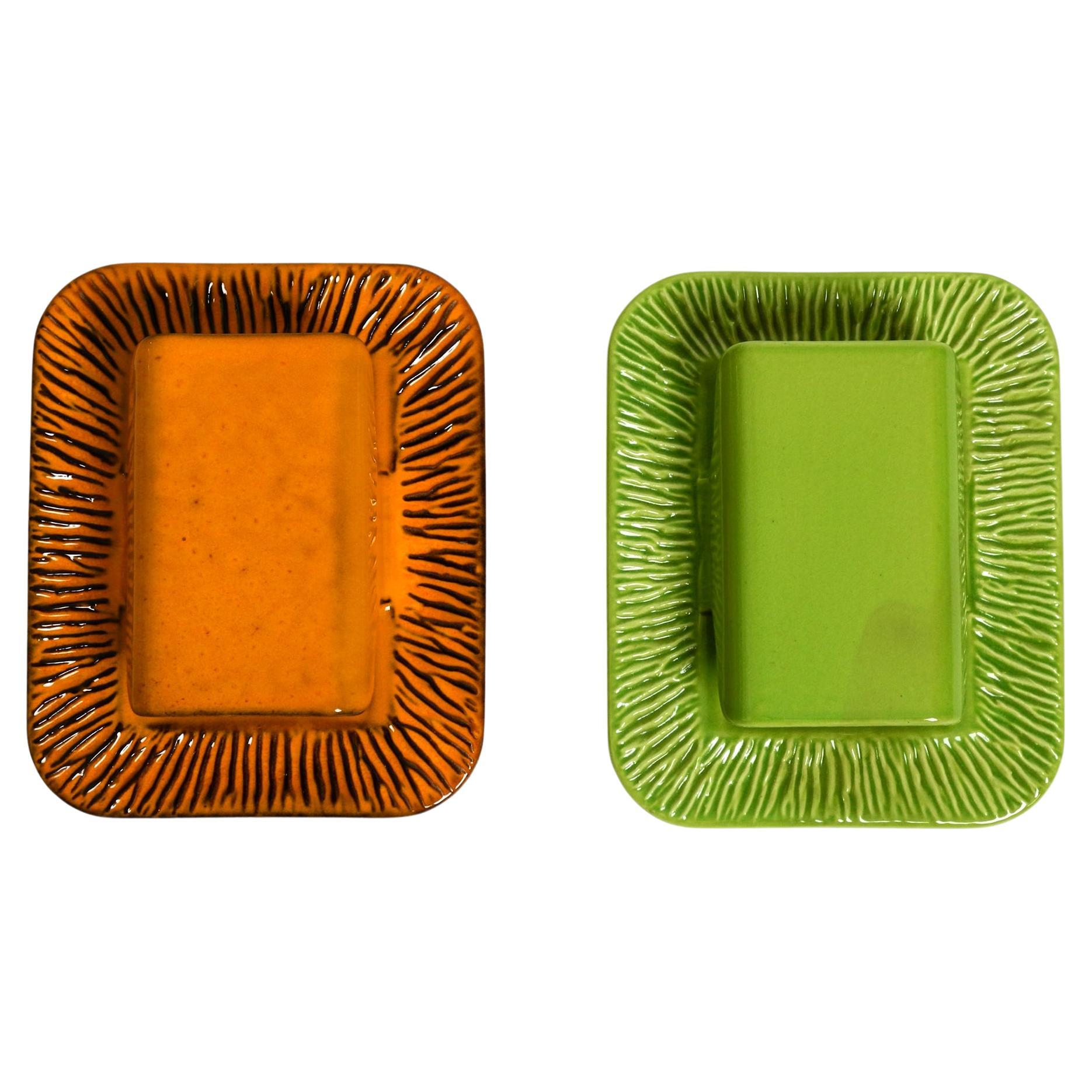 Paire d'extraordinaires appliques murales en céramique émaillée orange et verte des années 60 par Kaiser en vente