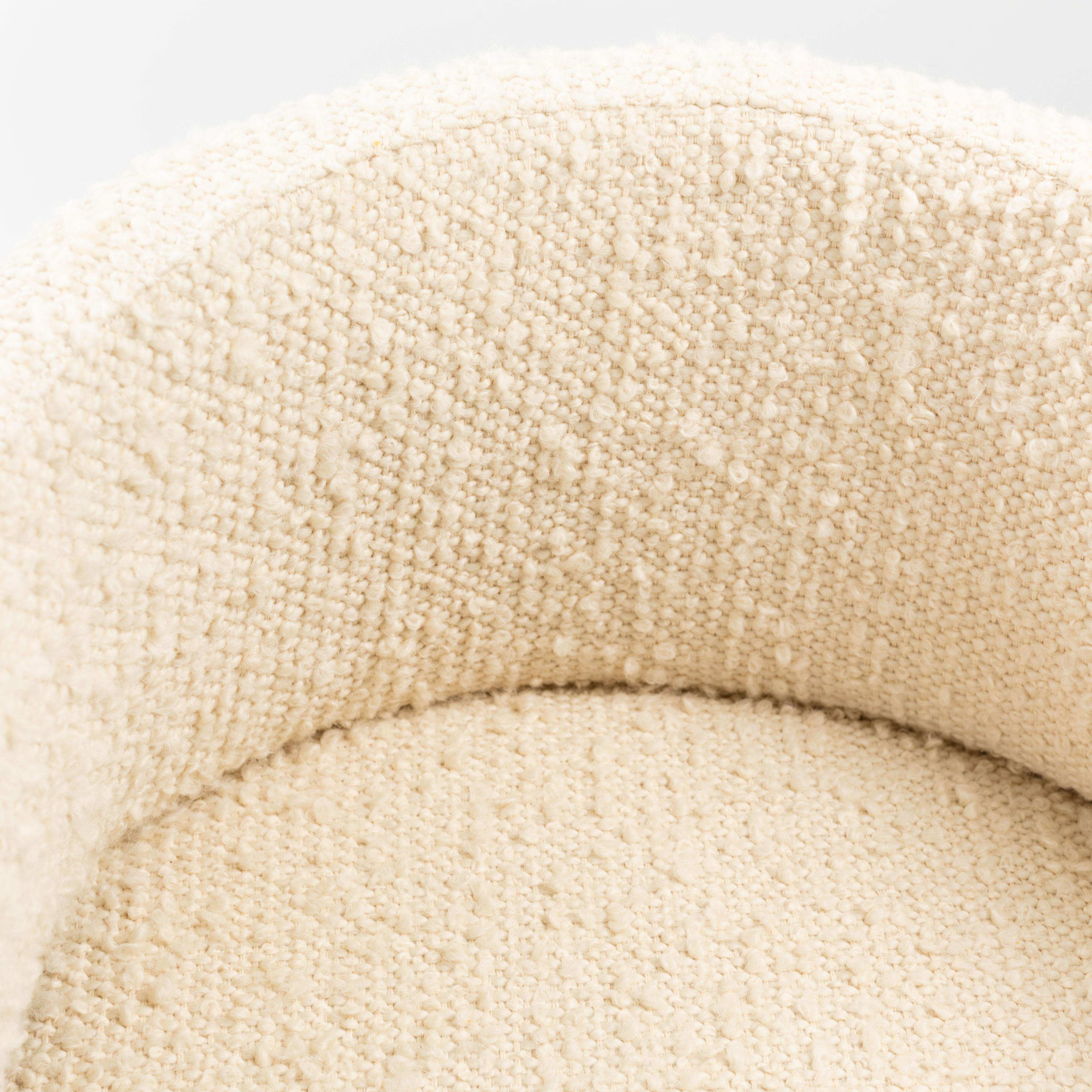 Paire de fauteuils extravagants avec tissu bouclé par Gianni Moscatelli Italie 1968 en vente 4