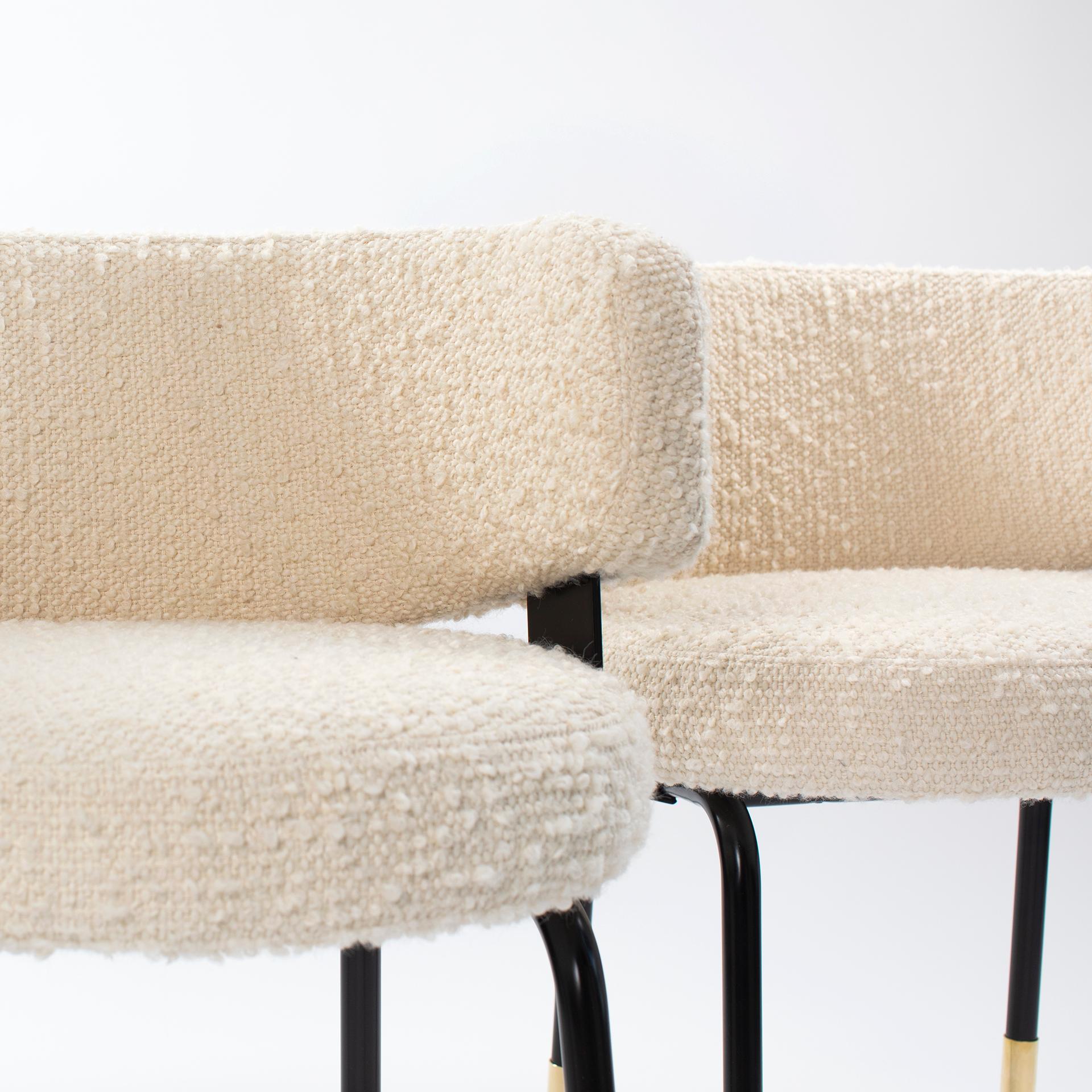 Italian Pair of Extravagant Formanova Armchairs Covered with Bouclé Fabric Italy 1970s For Sale