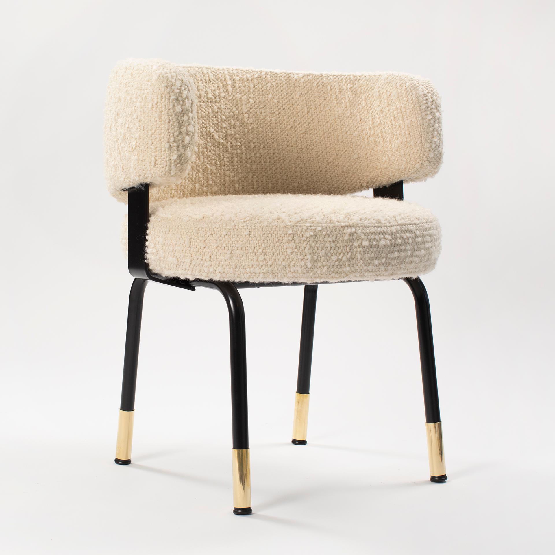 Laiton Paire d'extravagants fauteuils Formanova recouverts de tissu bouclé Italie 1970 en vente
