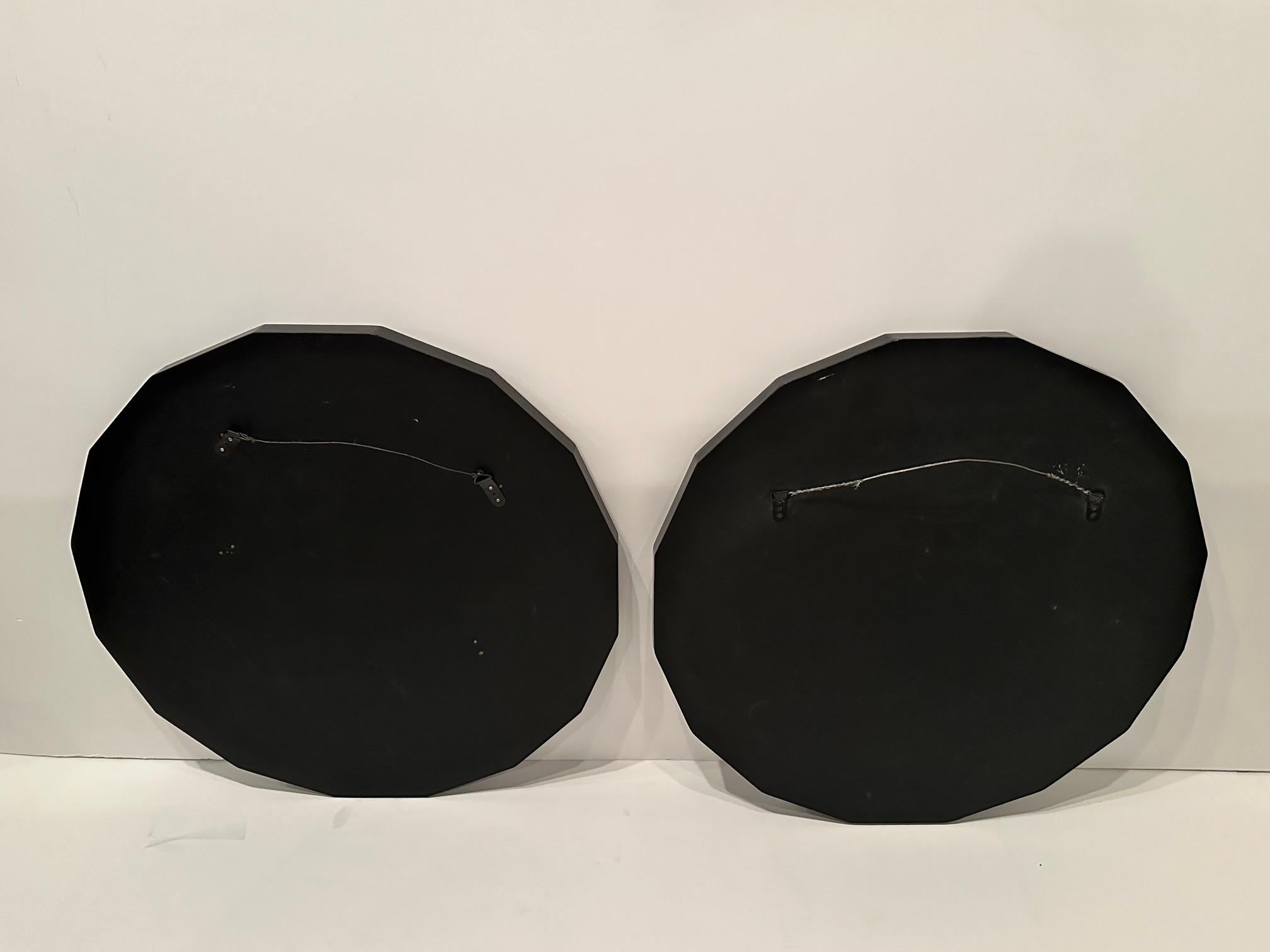 Pair of Eye-Catching Mid-Century Modern Scalloped Round Mirror For Sale 1