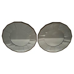 Paire de miroirs ronds festonnés de style The Modernity, qui attirent le regard