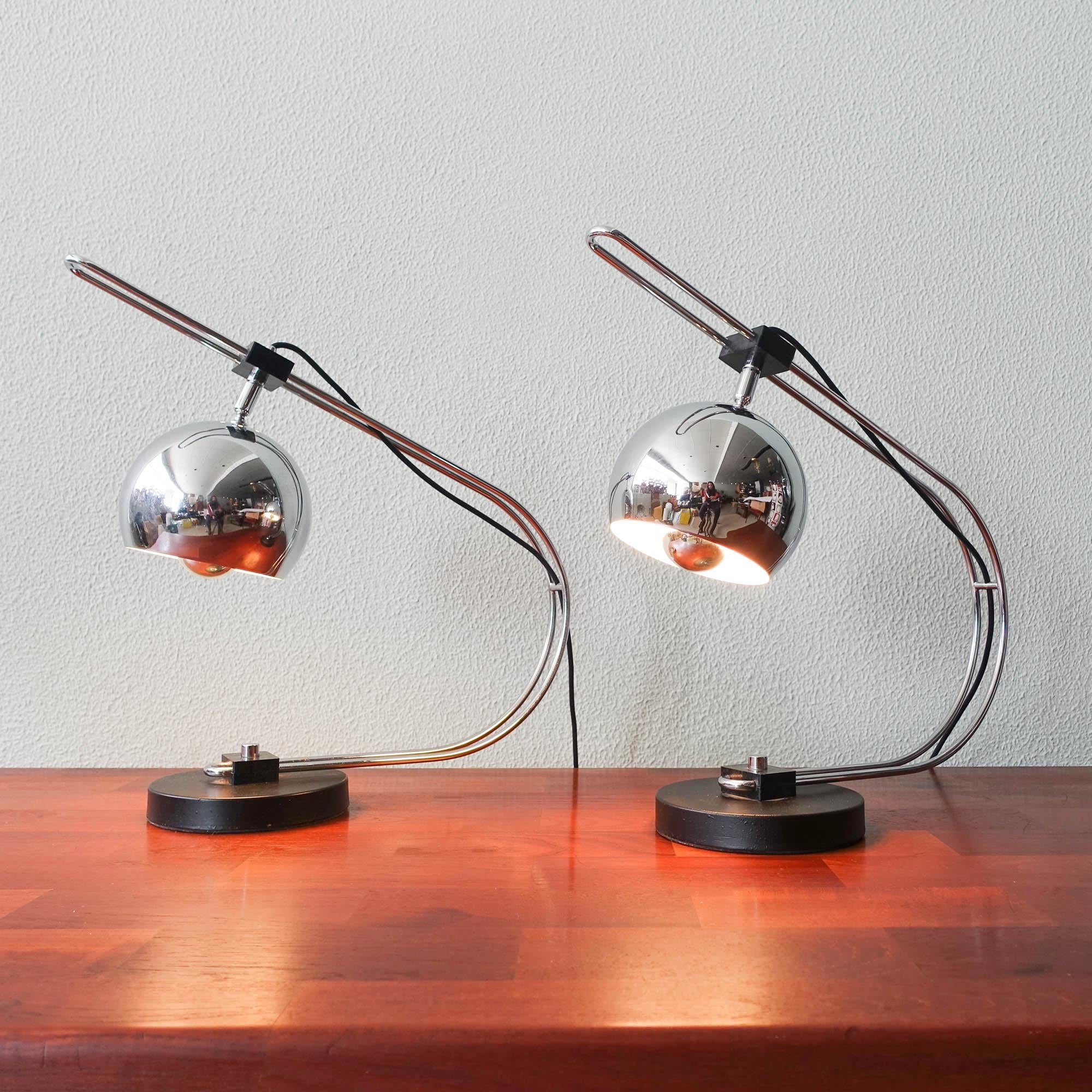 Mid-Century Modern Paire de lampes de bureau Eyeball Reggiani, années 1970