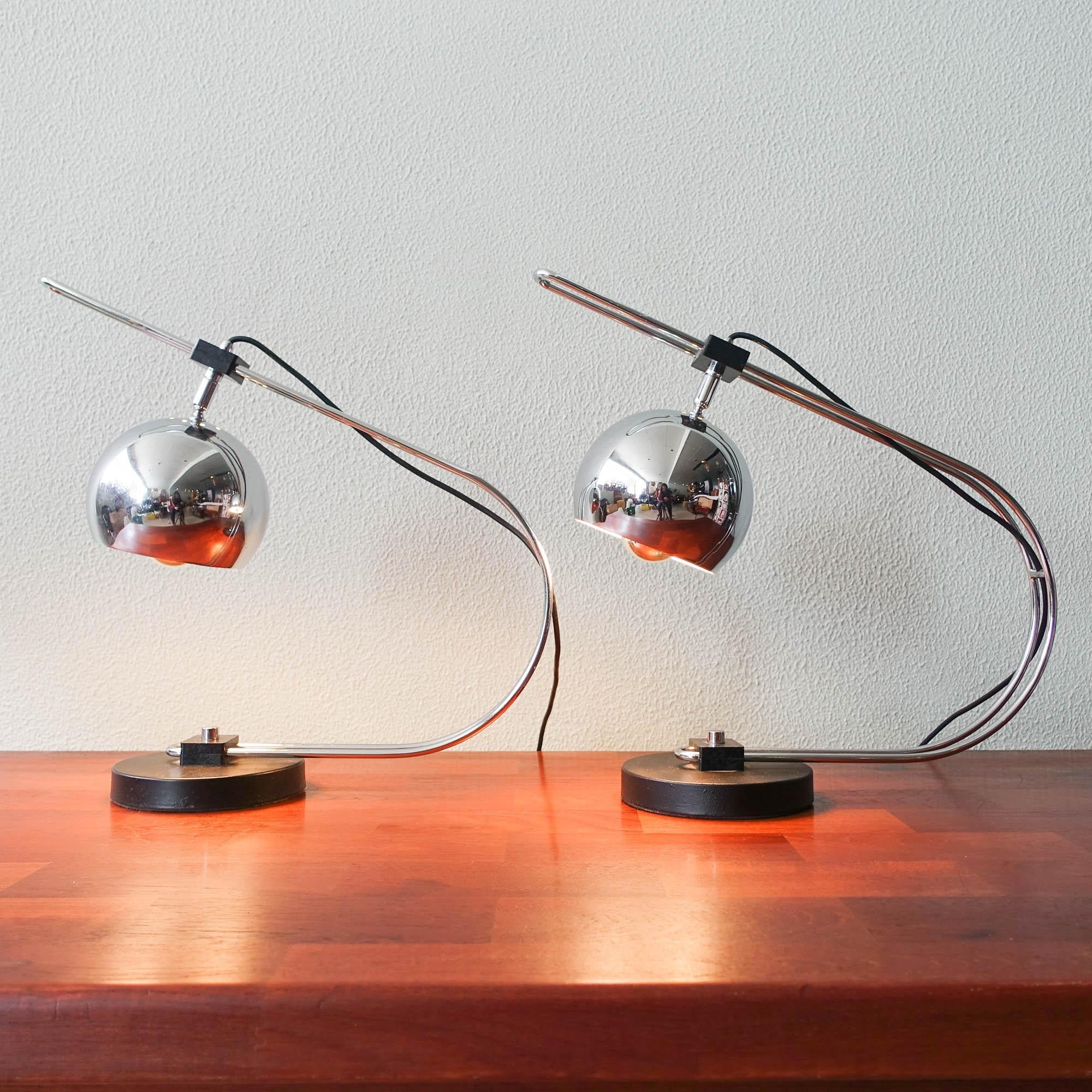 italien Paire de lampes de bureau Eyeball Reggiani, années 1970